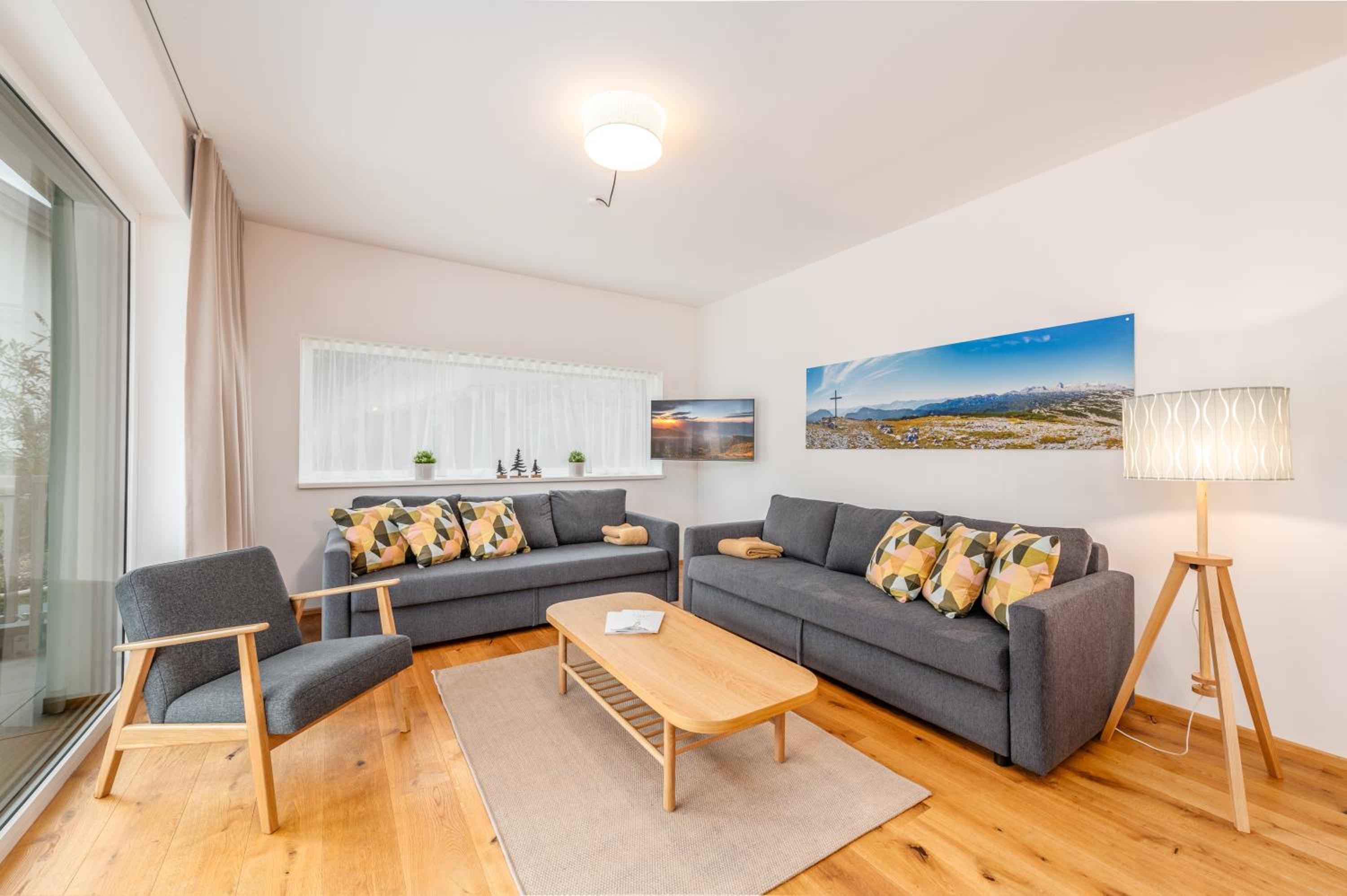 Mountain Apartments - by myNests