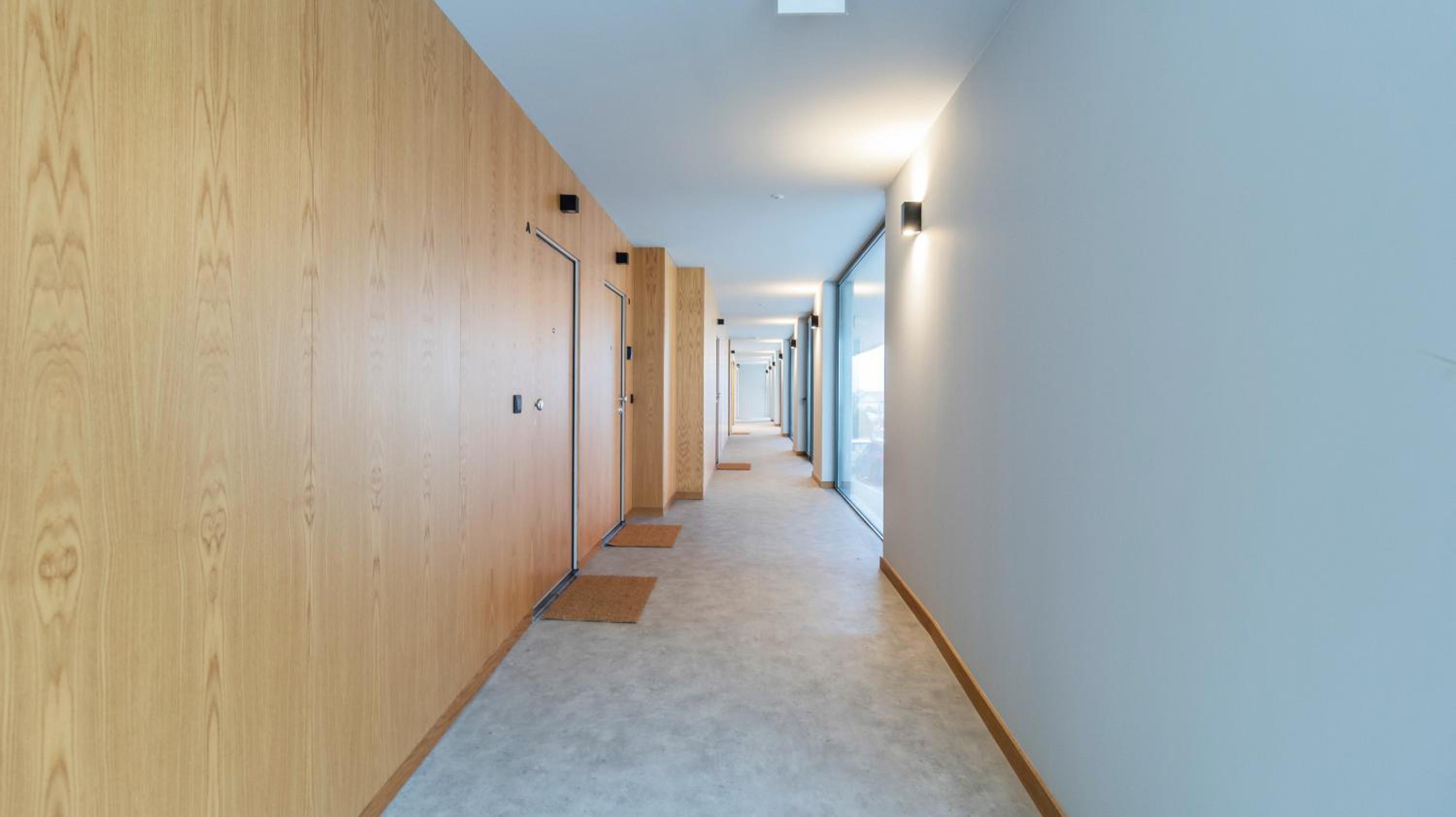 RUAH Apartments by LovelyStay