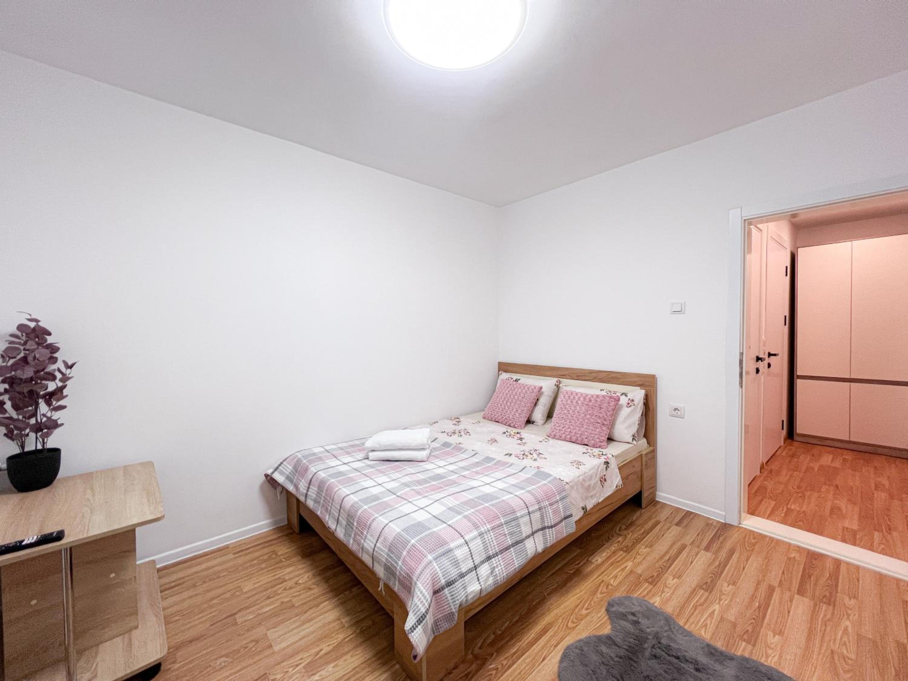 RentHouse Apartments City Gates #3