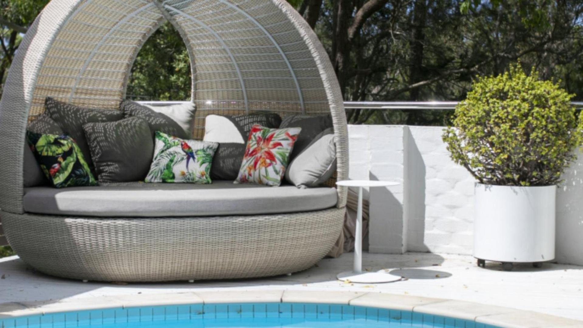 Whitecaps - Pearl Beach, heated pool, walk to beach