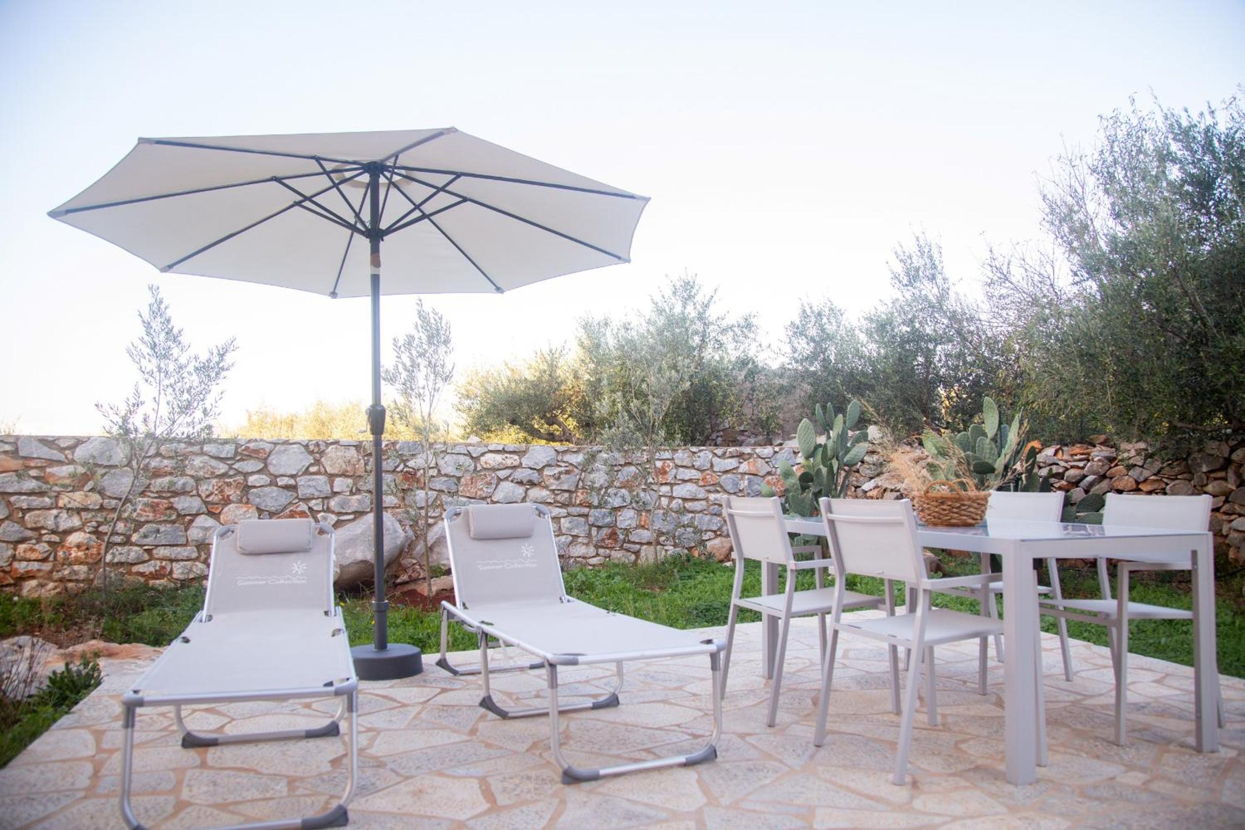 Anaroussa Villa