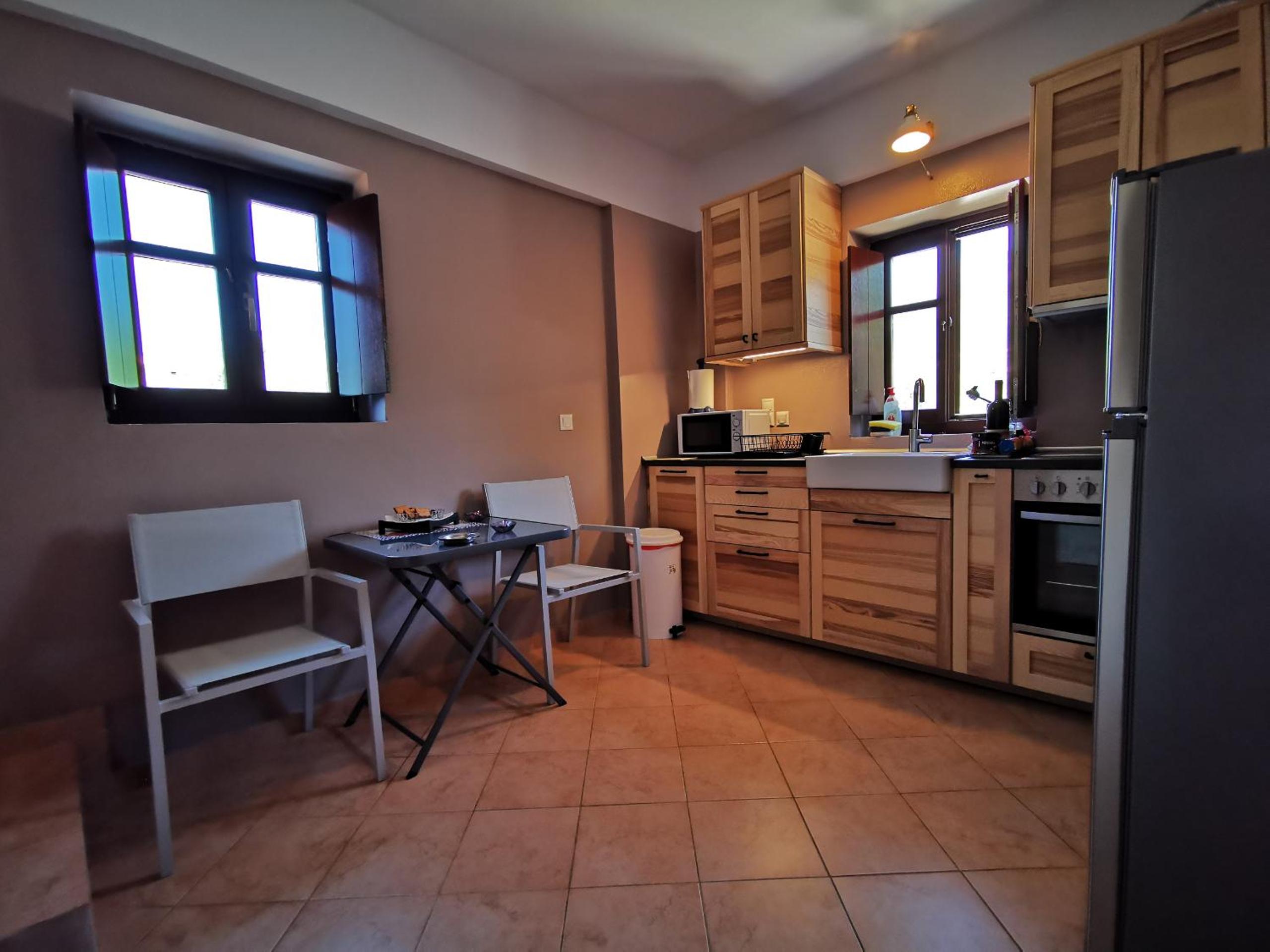 Anaroussa Villa