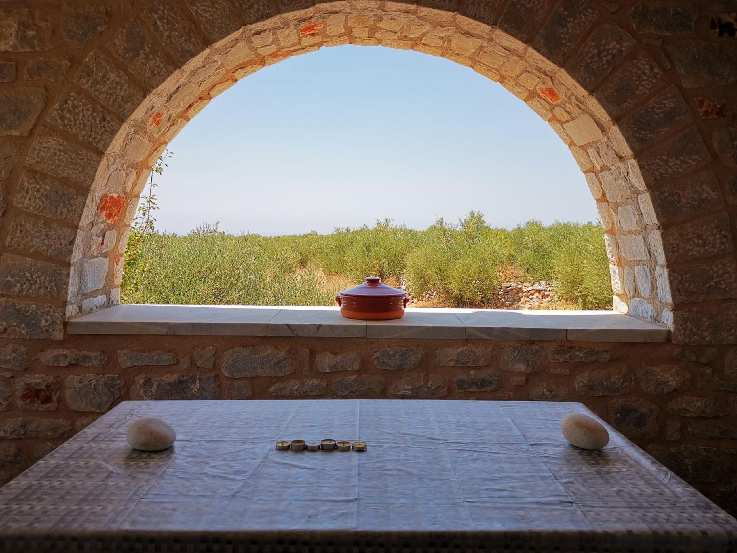 Anaroussa Villa