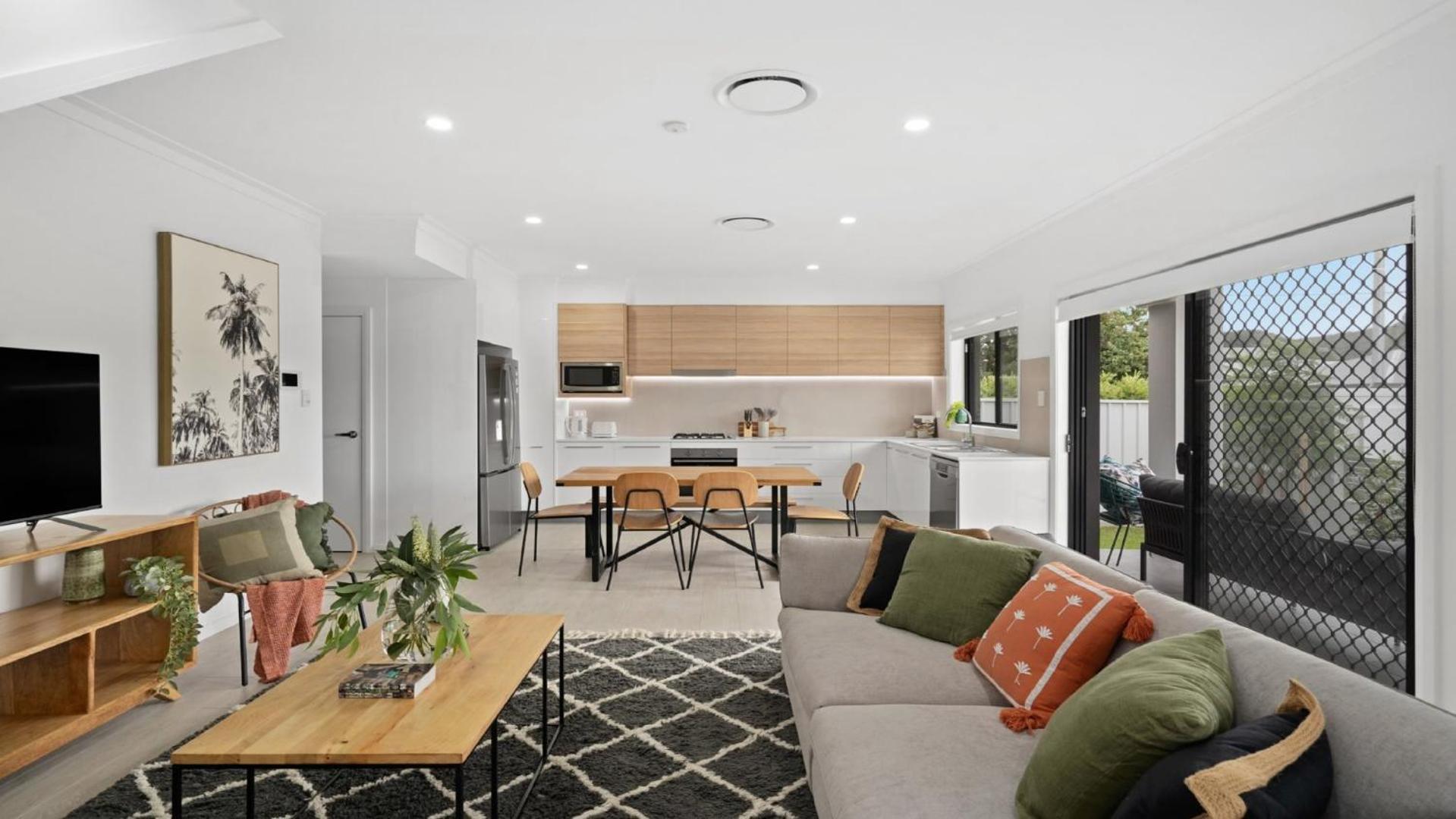 Bay Bliss U1 - Booker Bay, walk to Ettalong beach, shops, cafes