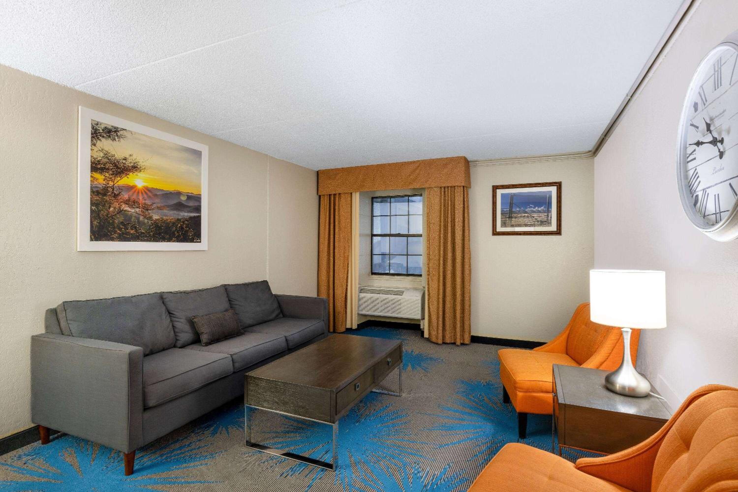 Casper Vacations - Days Inn by Wyndham Casper - Property Image 2