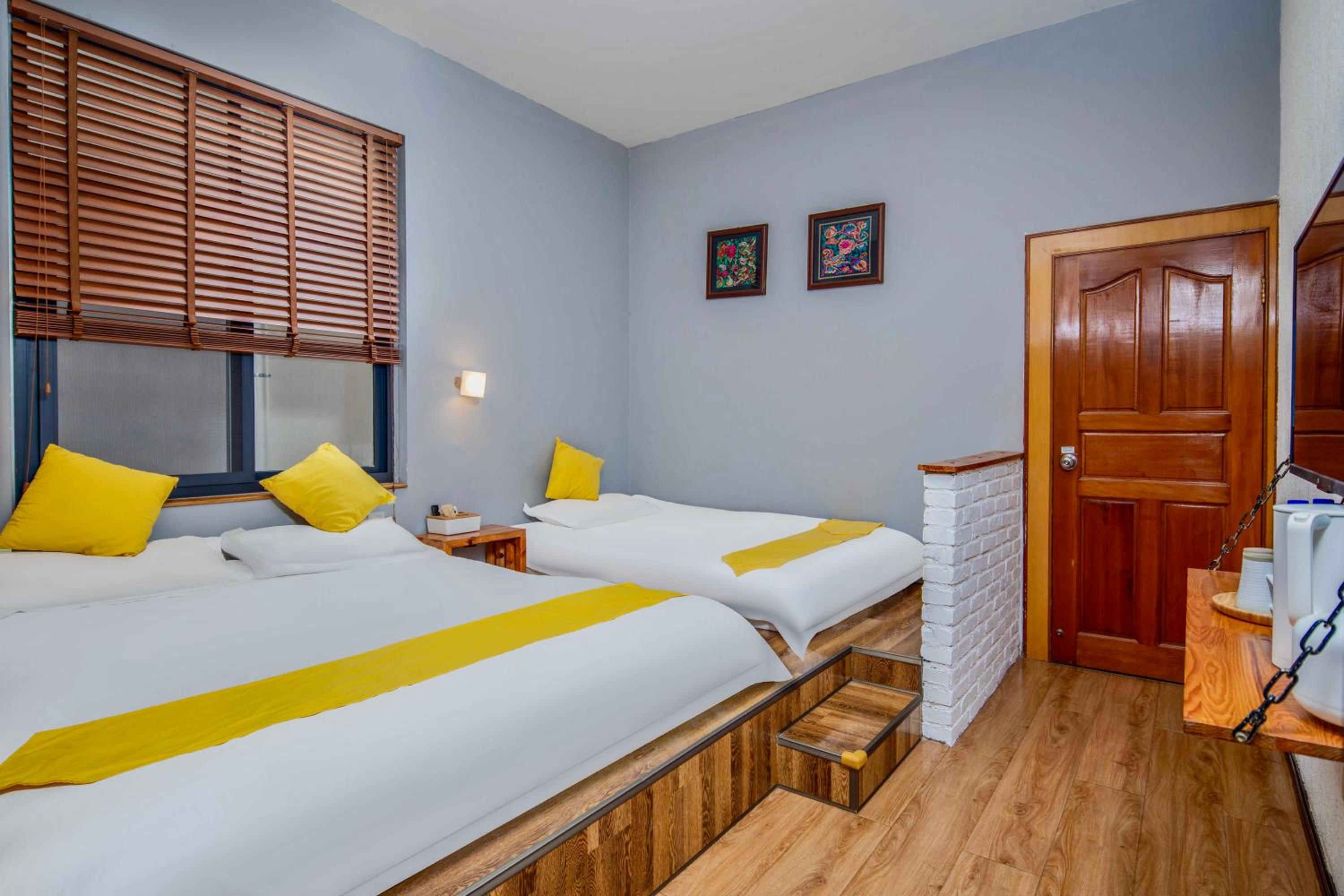 Dali Buxianshan Guesthouse-in Dali ancient city, free coffee, english speaking employee
