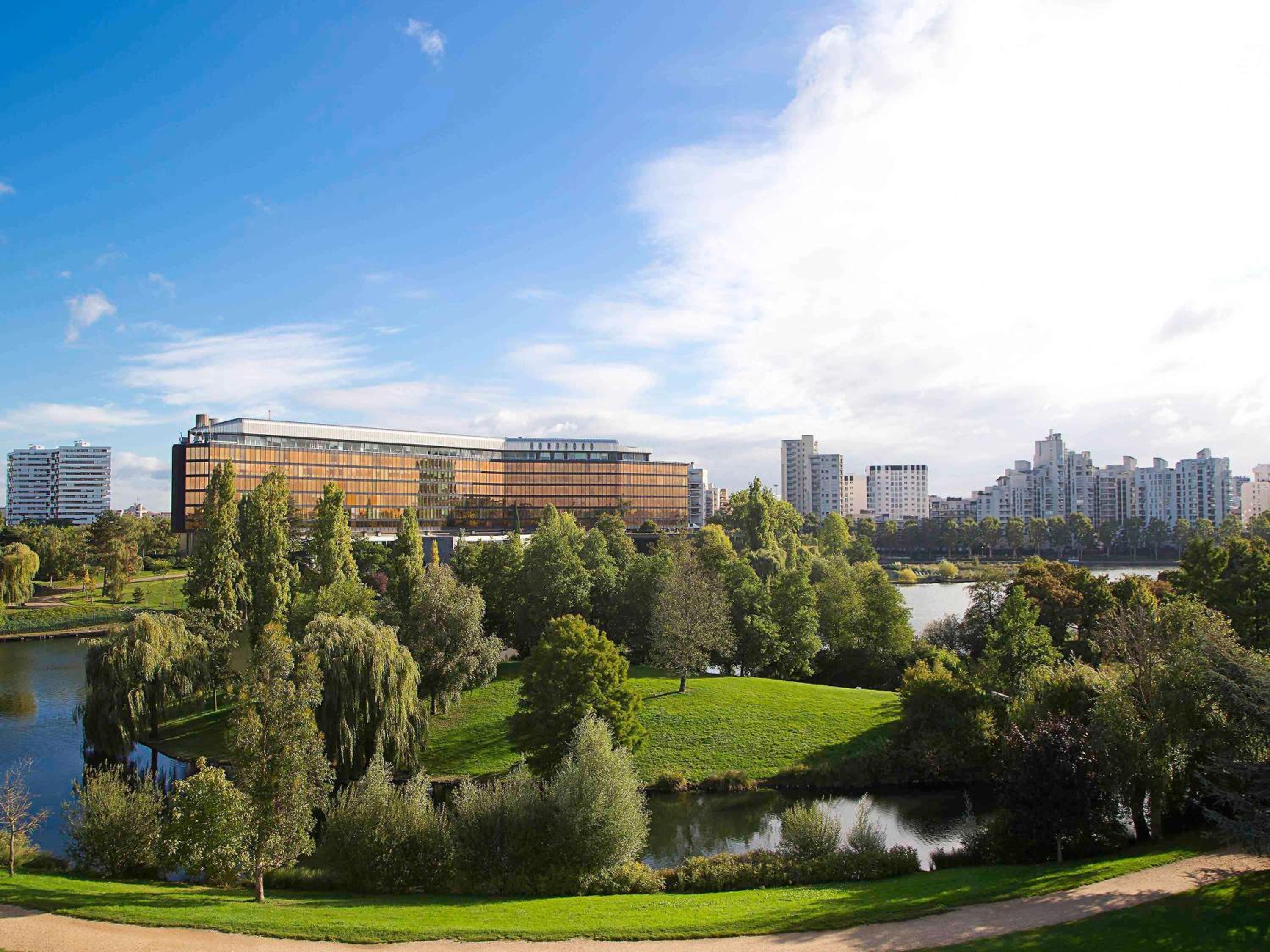 Creteil Vacations - Novotel Paris Creteil Le Lac - Property Image 1