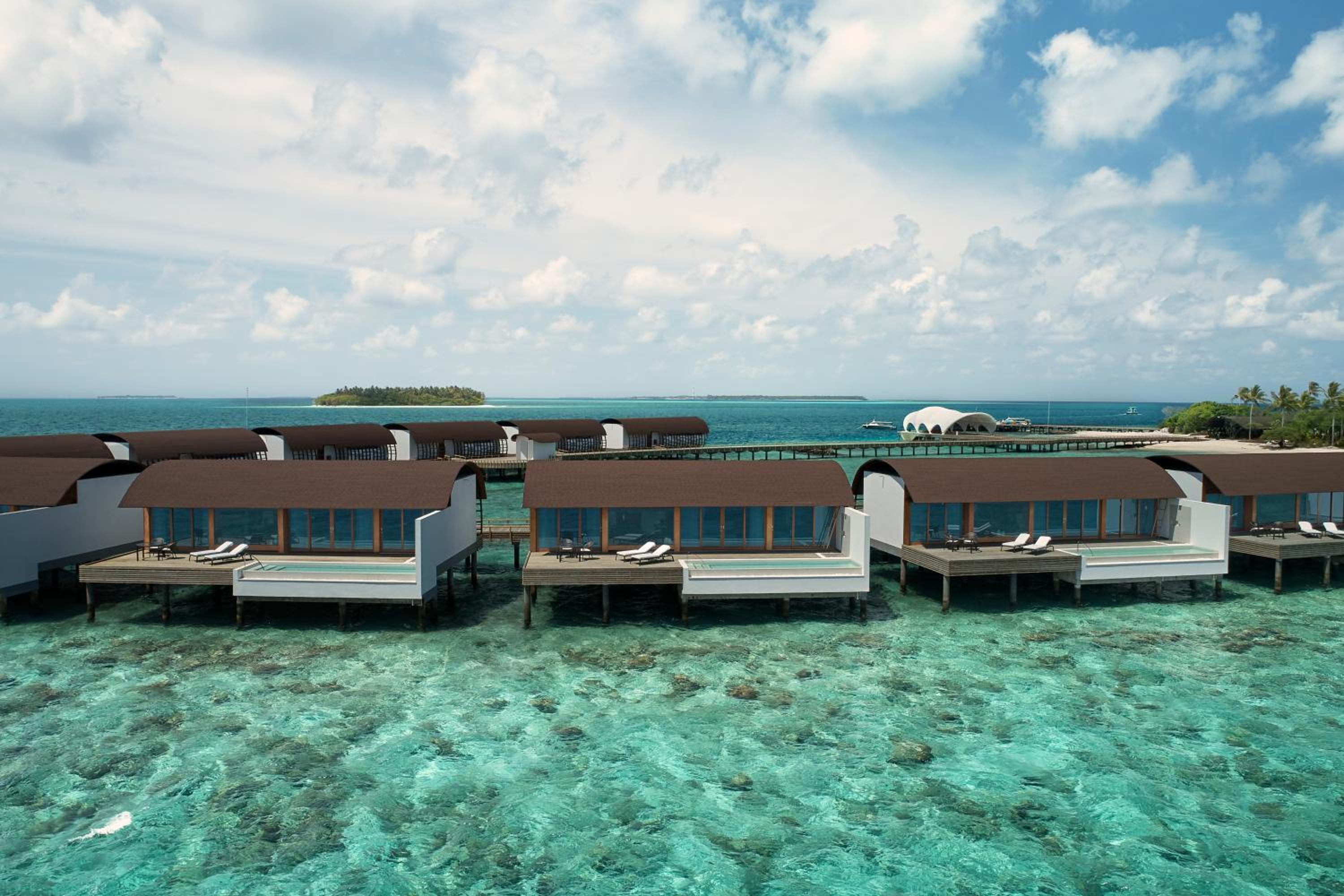 The Westin Maldives Miriandhoo Resort photo 4