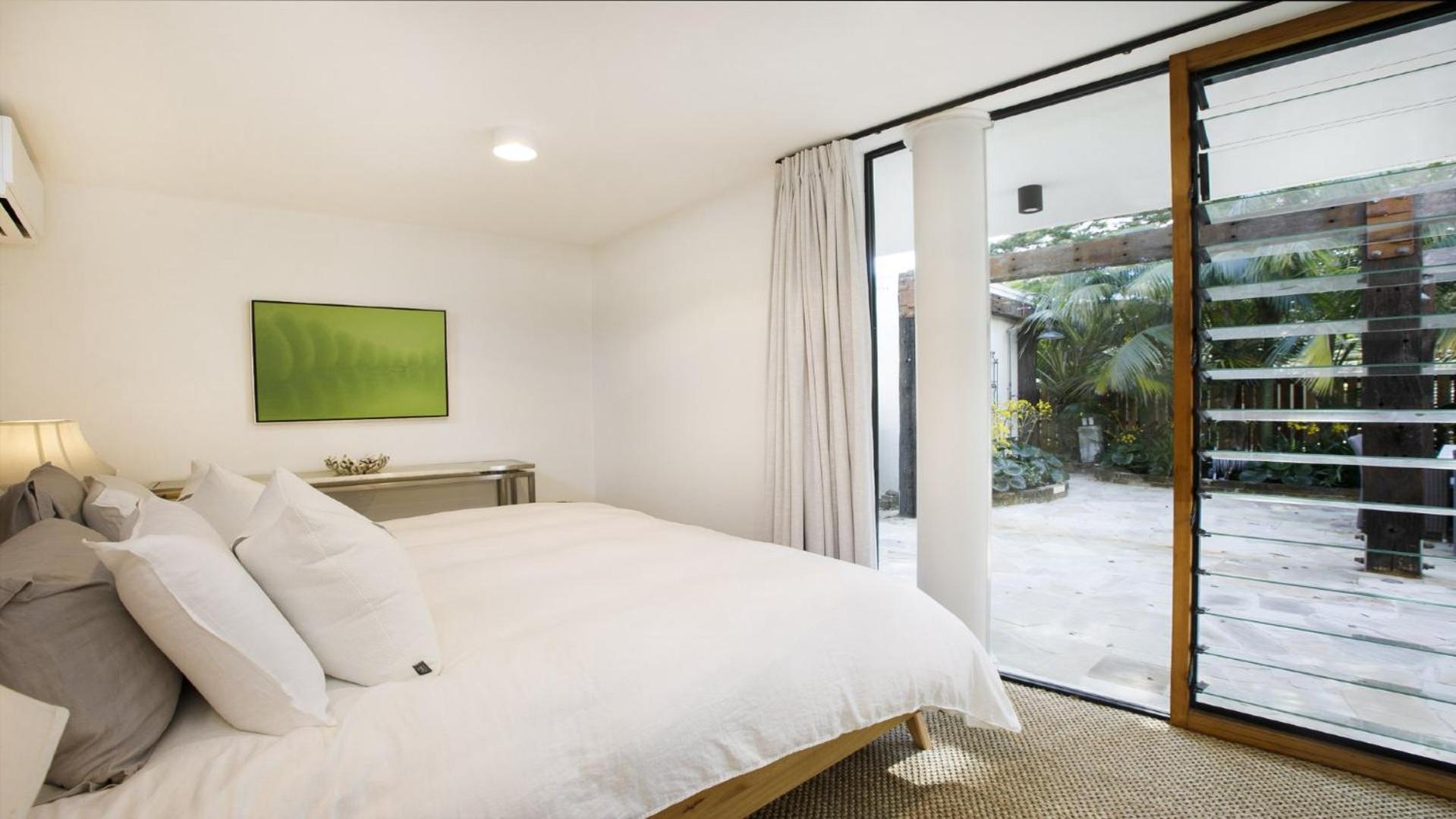 Philotimo - Absolute Beach Front at North Avoca
