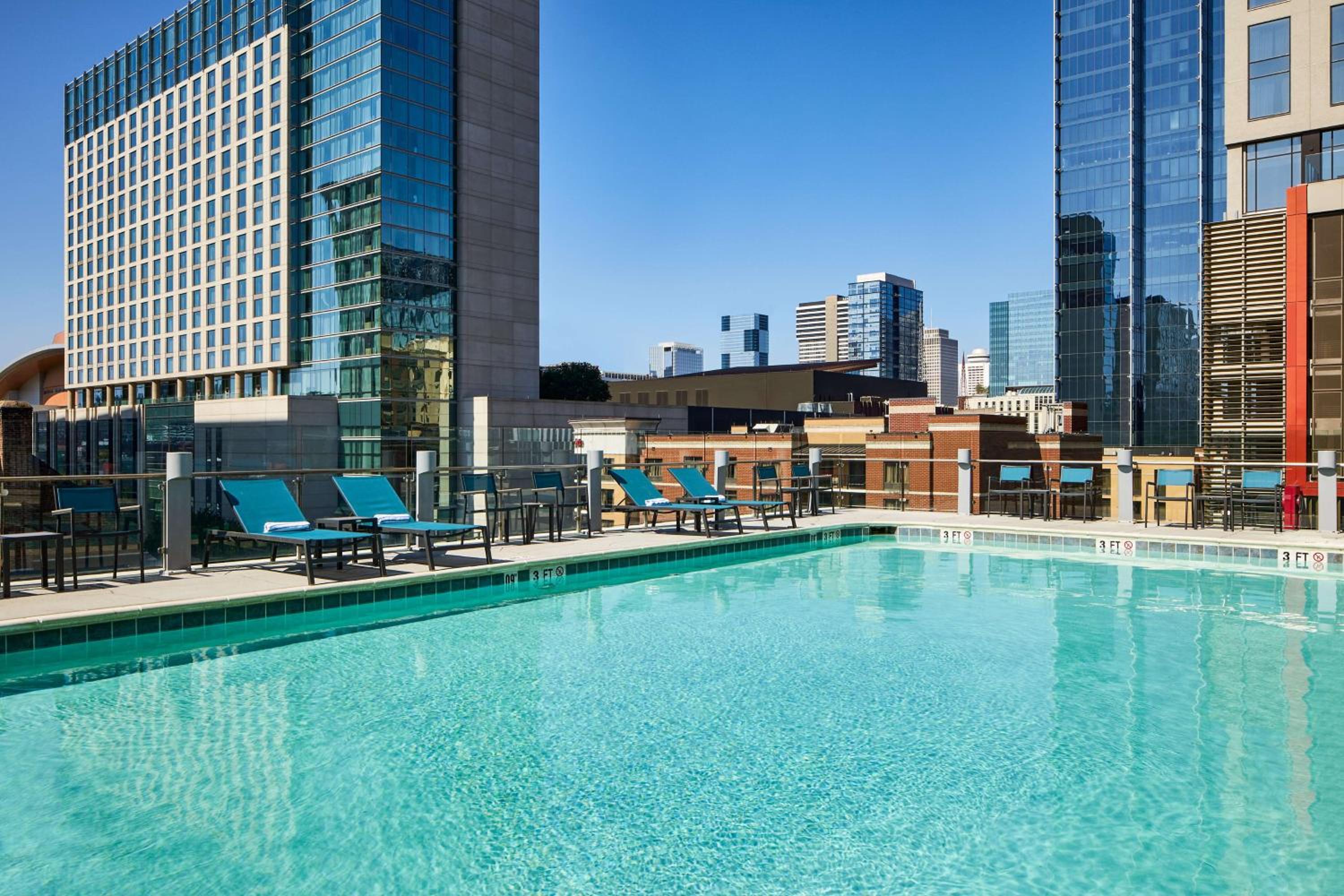 Hilton Garden Inn Nashville Downtown Convention Center 1