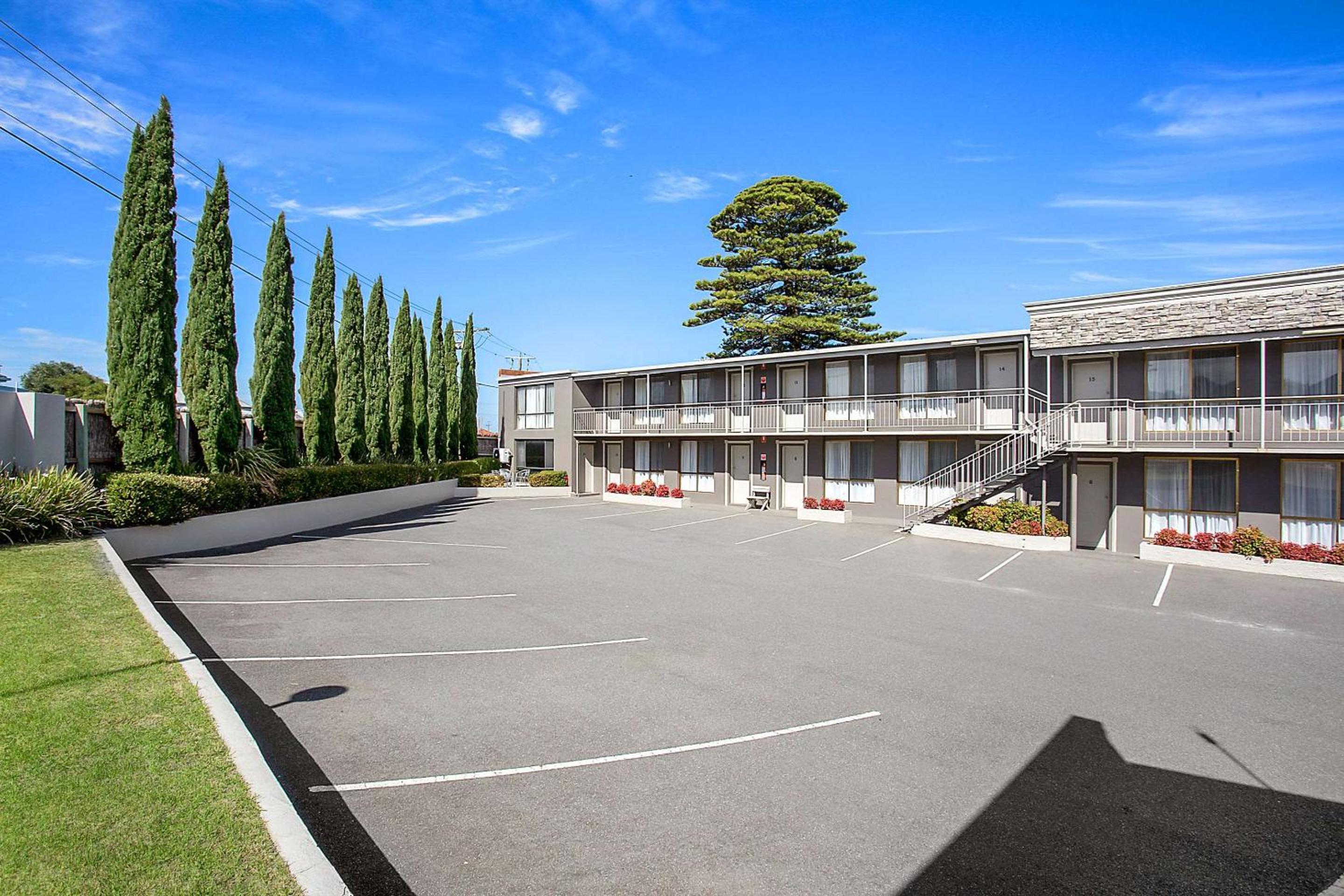 Comfort Inn On Raglan view 4