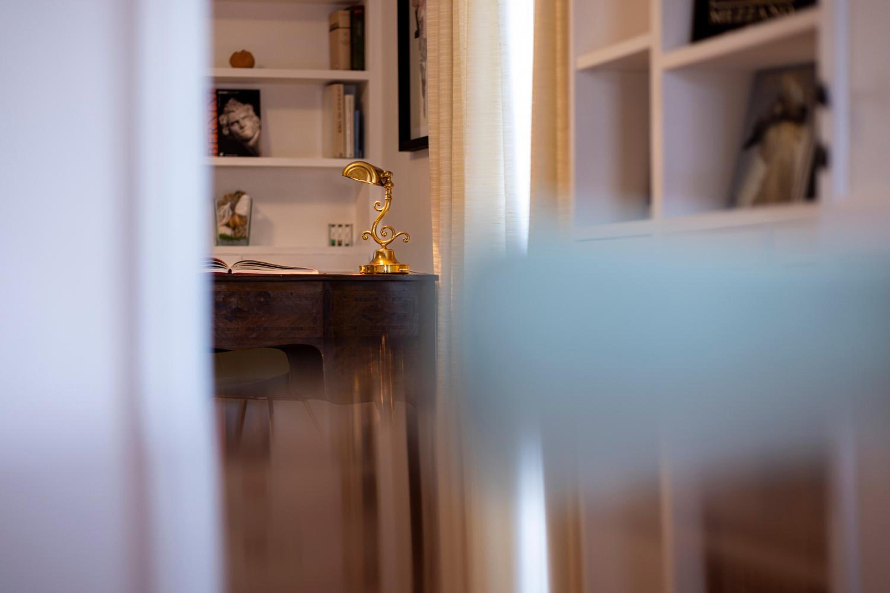 Parlamento Luxury Apartment
