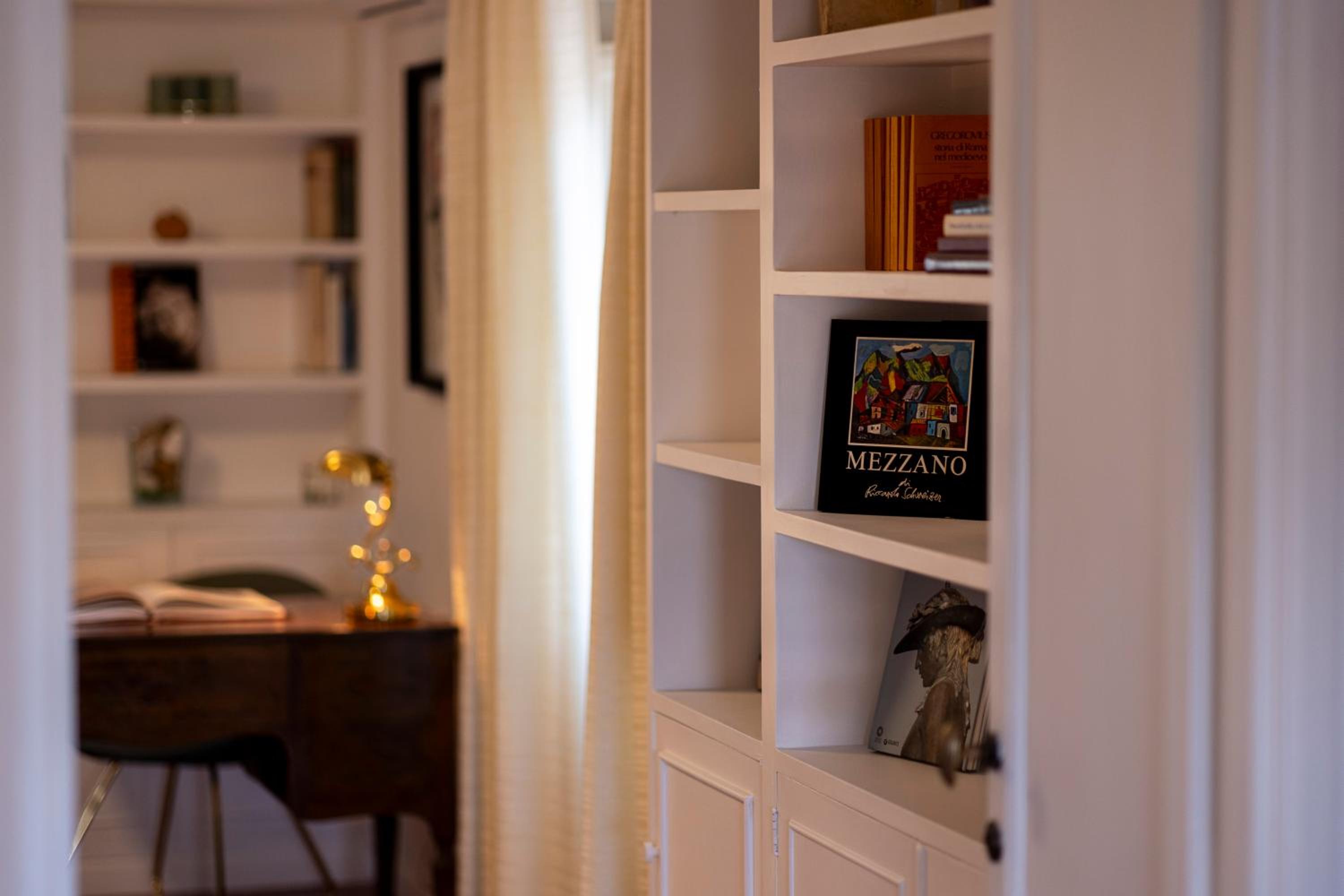 Parlamento Luxury Apartment