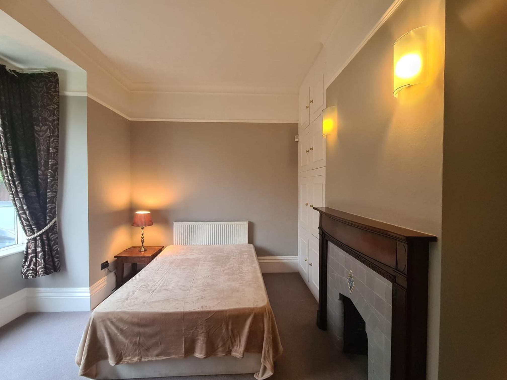 23 HeadsLane view 3