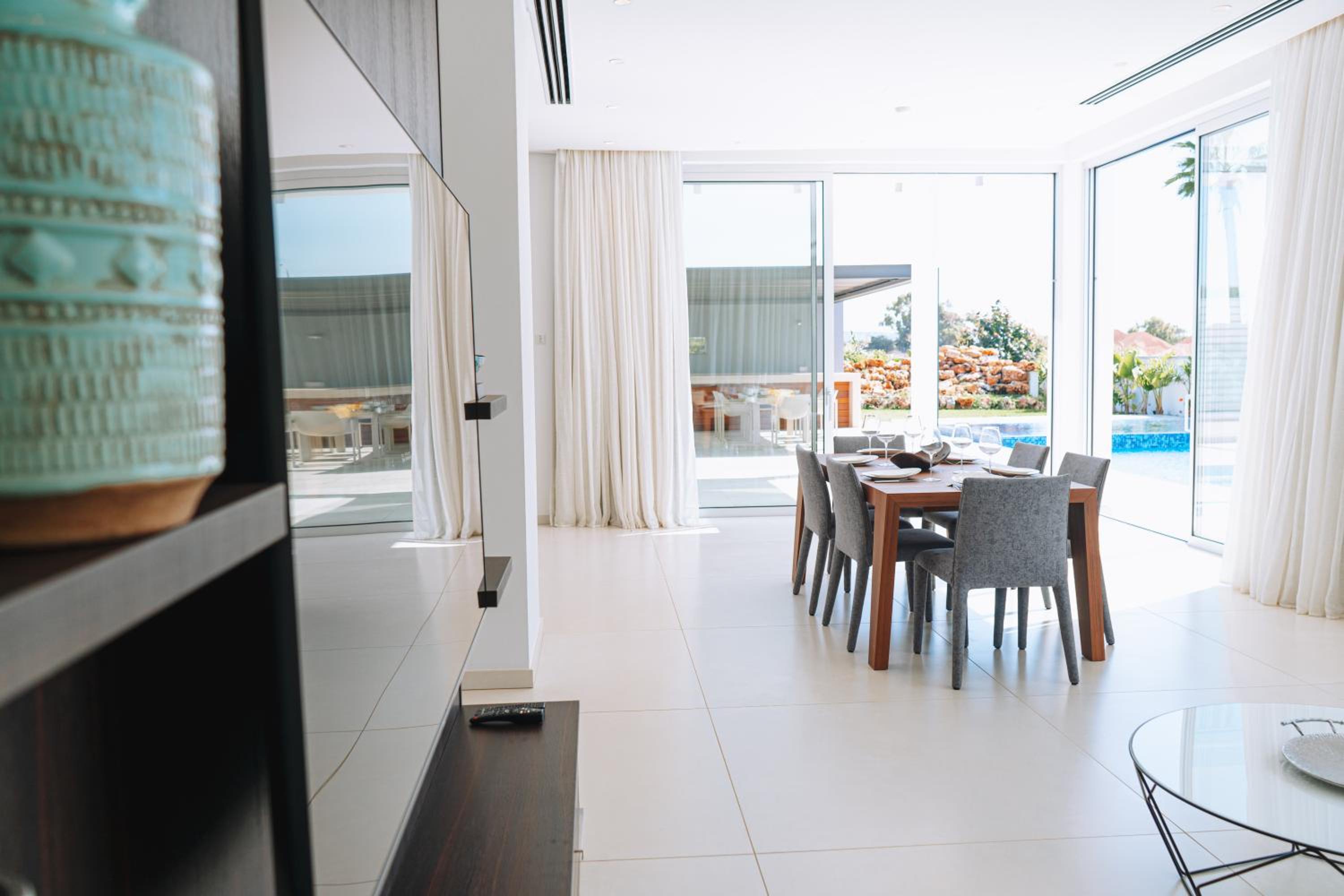 Vivo Mare Beachfornt Villas - Azure
