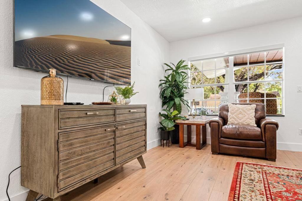 Spacious Family 3BR Near Wynwood and Beach