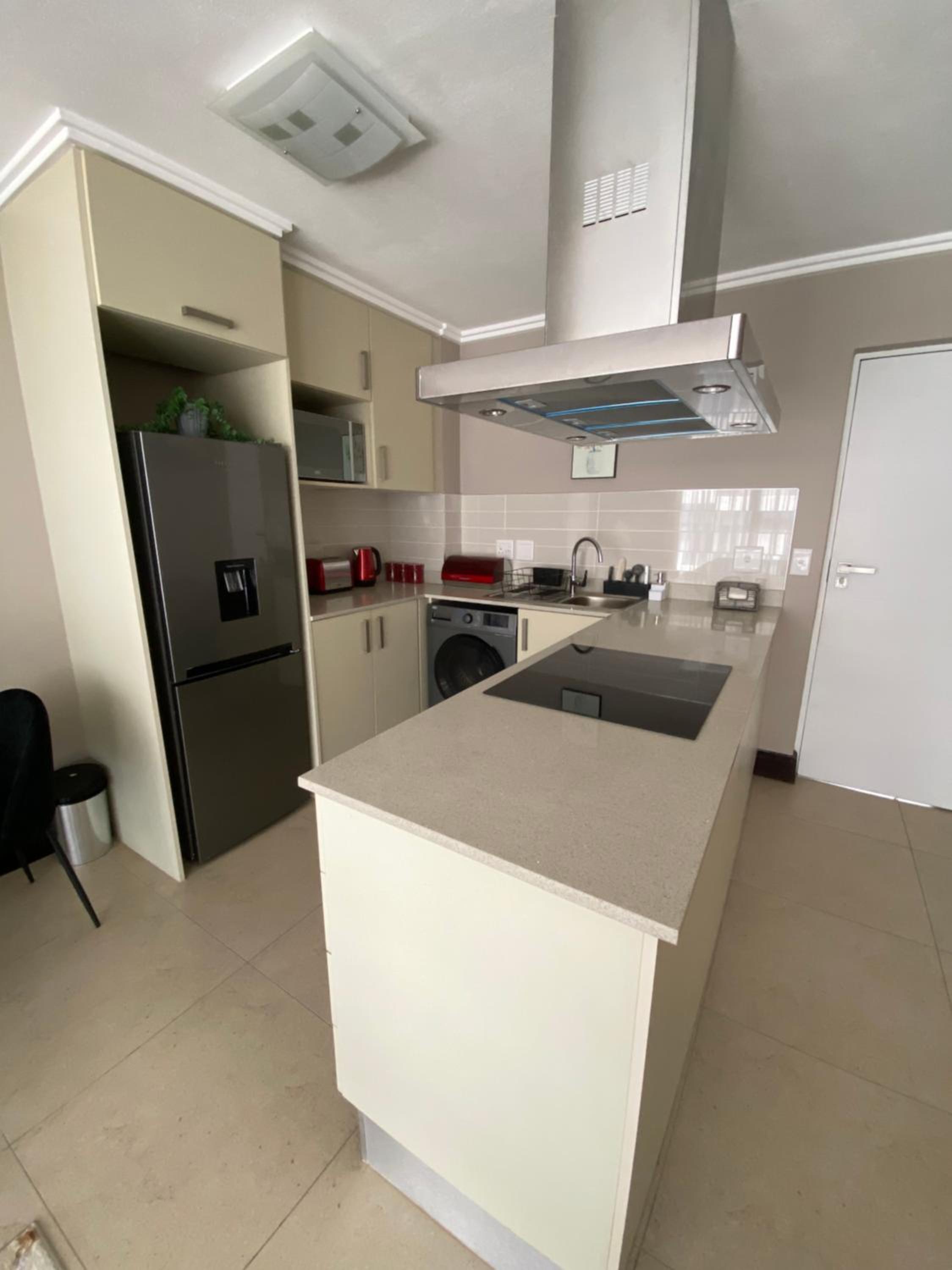 1 Bedroom Marina Bay Apartment 7
