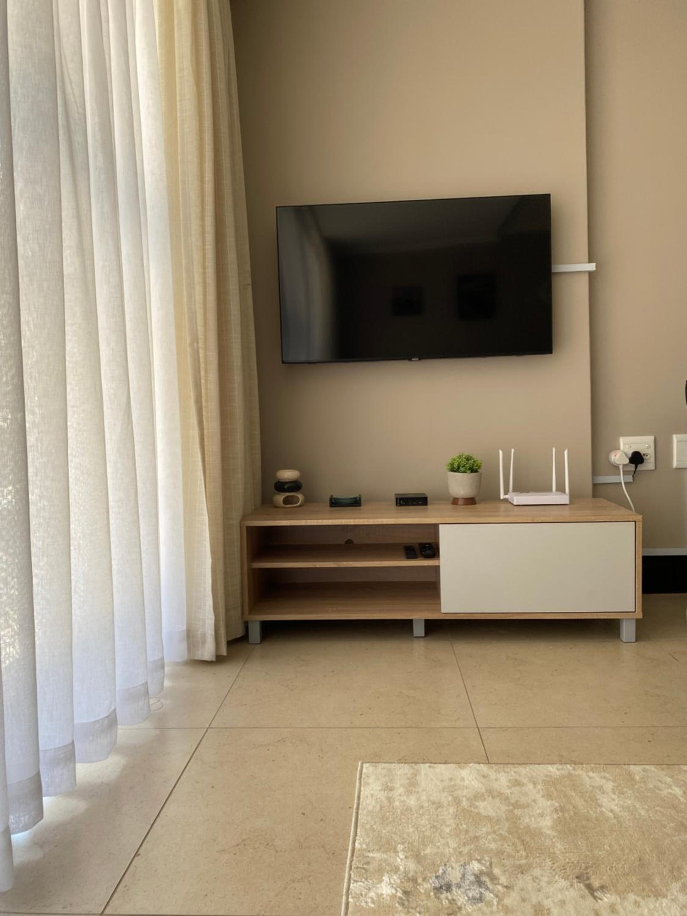 1 Bedroom Marina Bay Apartment 7