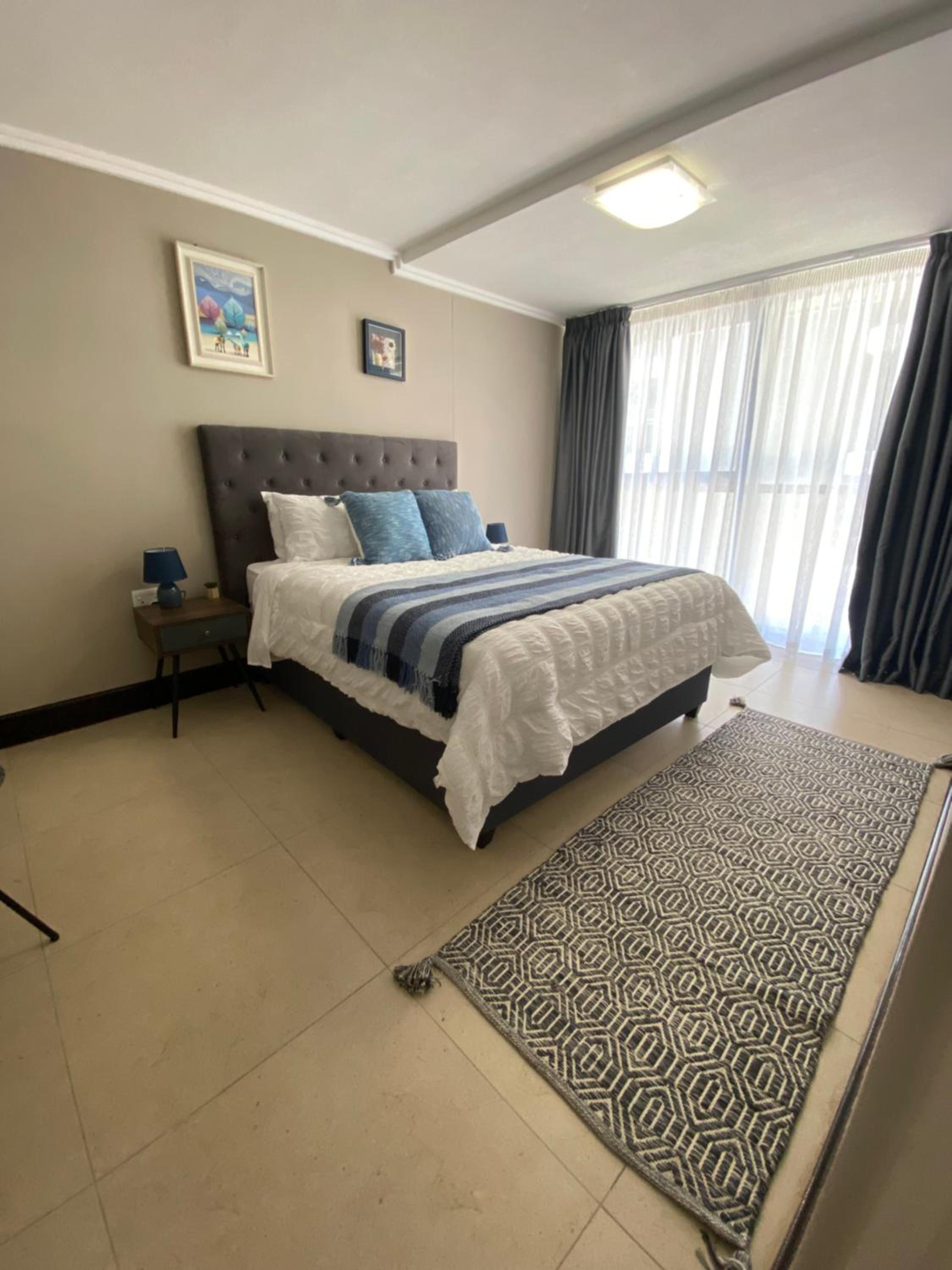 1 Bedroom Marina Bay Apartment 7
