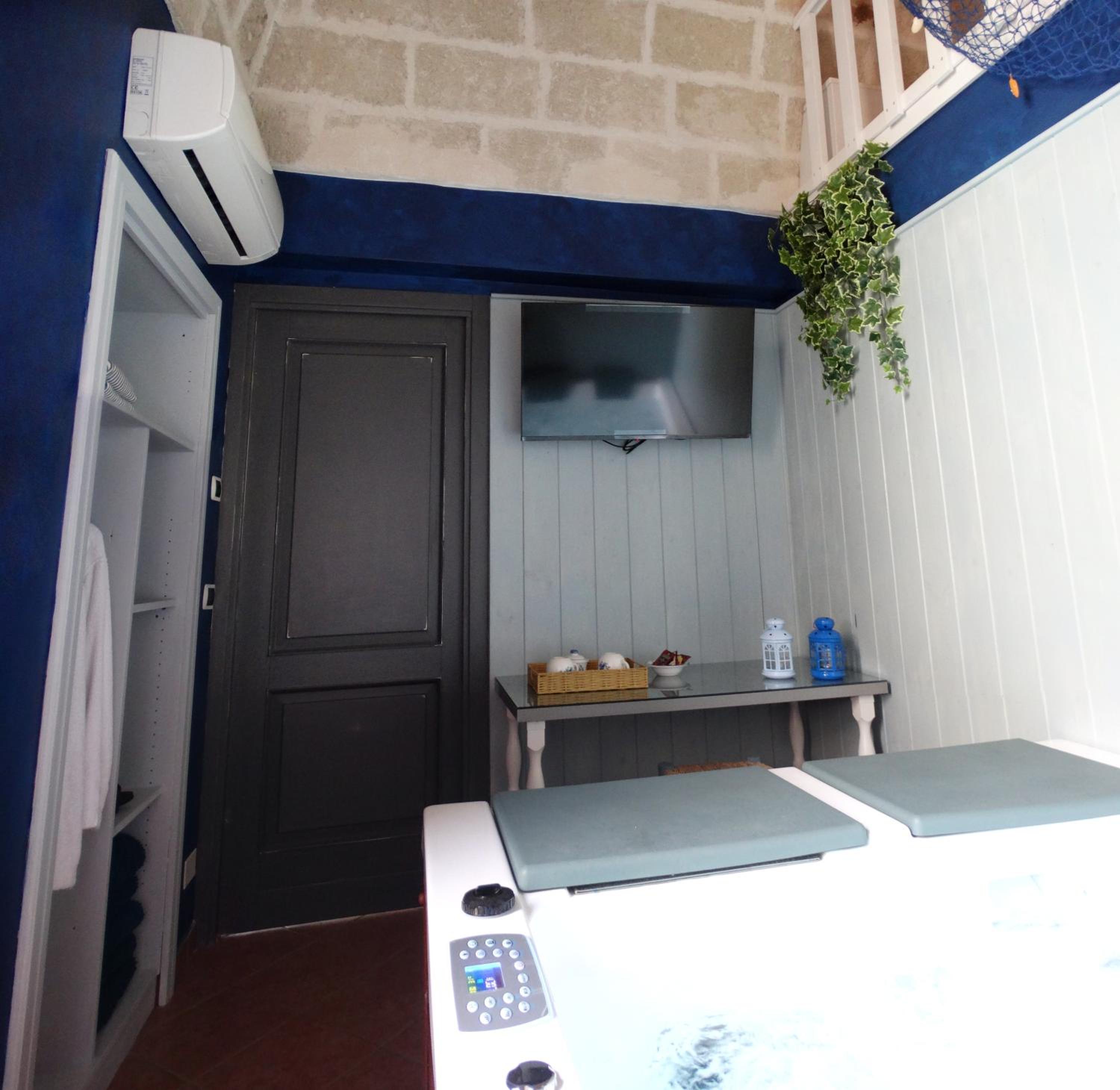 Cuorcuoredicasa en Monopoli — bathroom