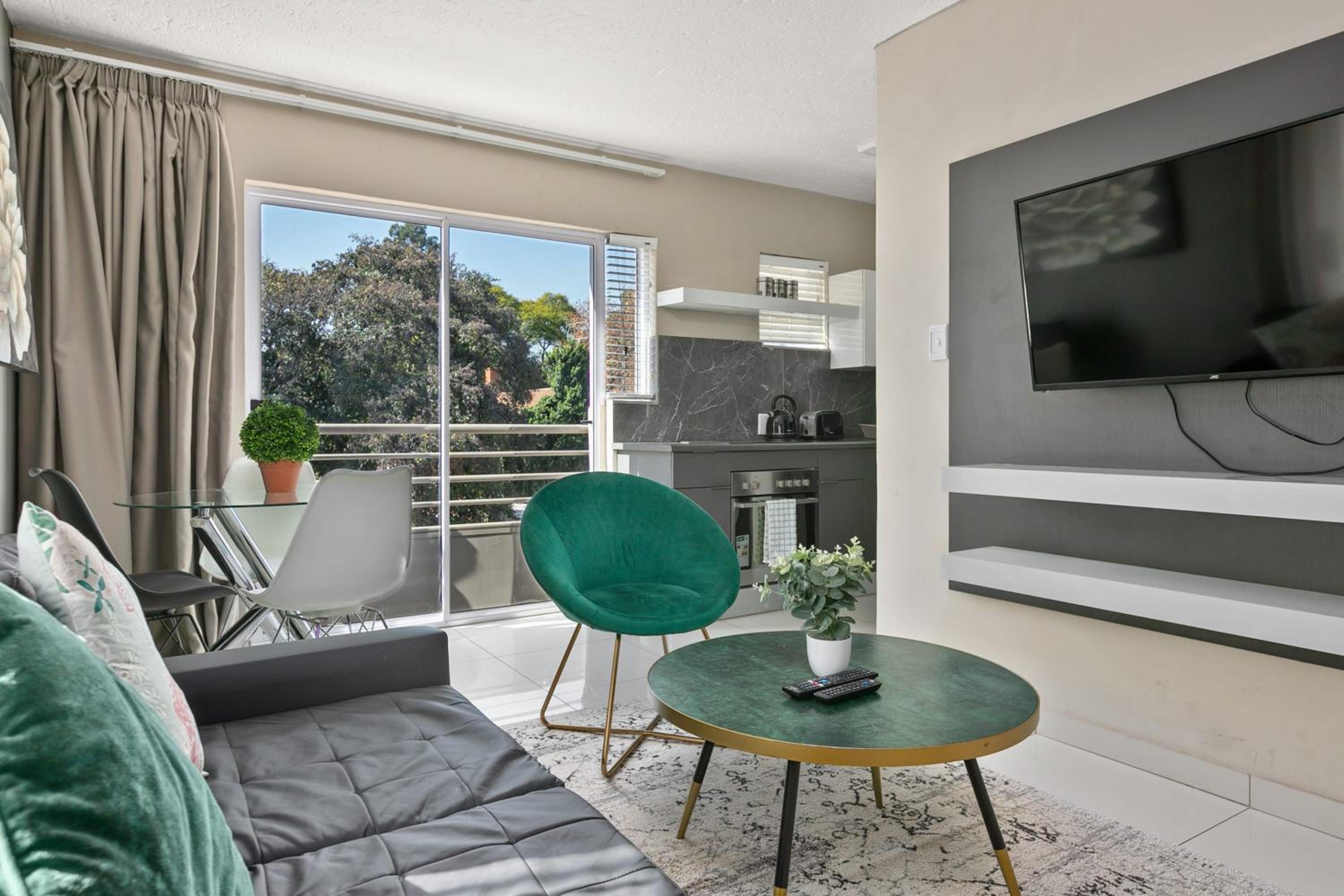 Marley on Katherine Apartments
