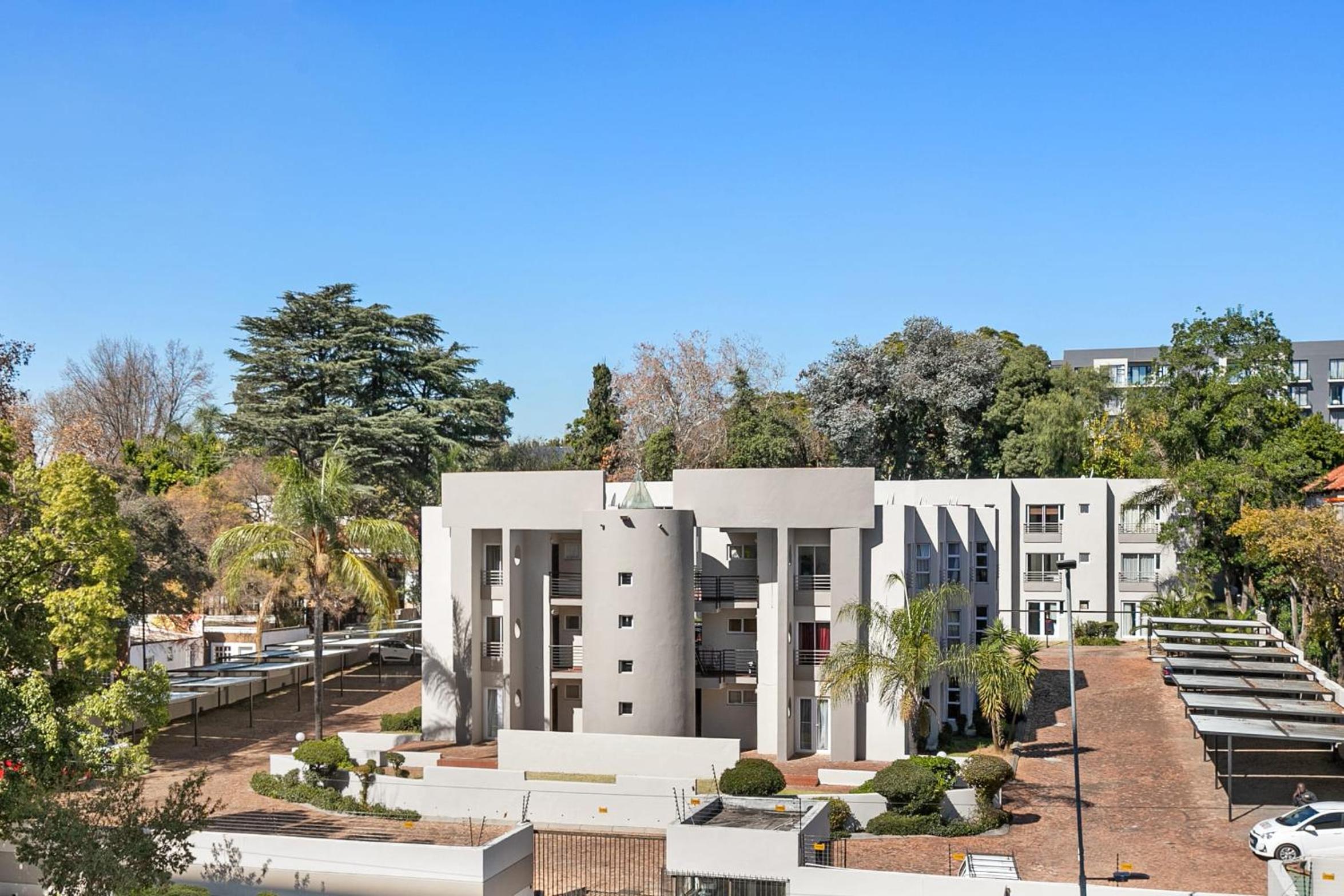Marley on Katherine Apartments