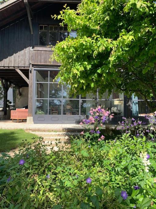 'Le Petit Clos Suites'- Charming Getaway on Leman Lake