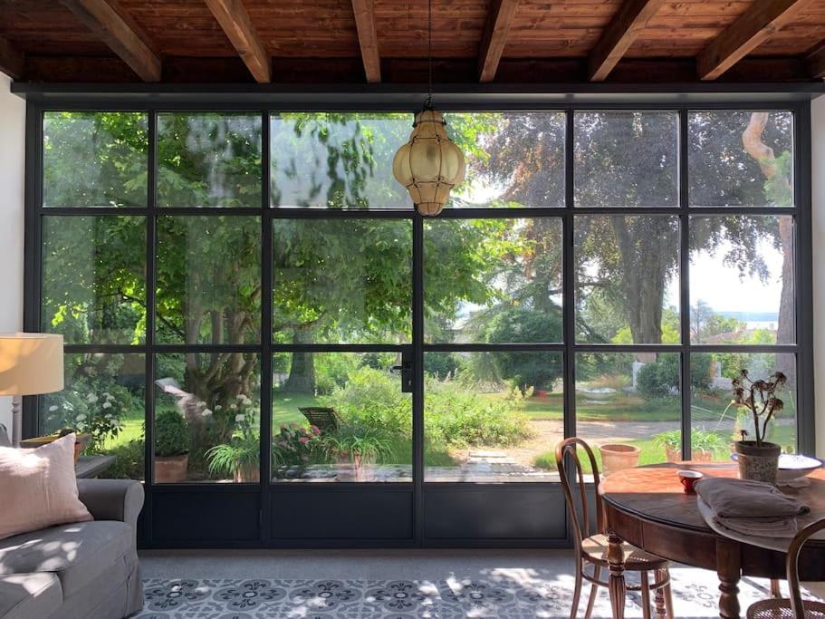 'Le Petit Clos Suites'- Charming Getaway on Leman Lake