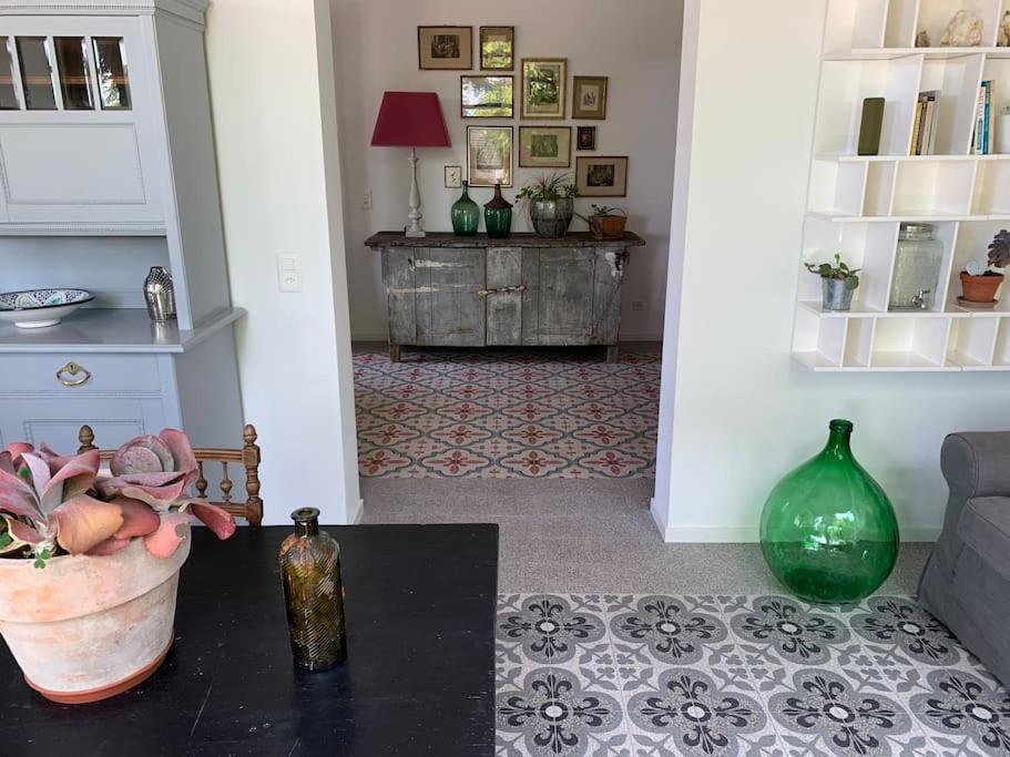 'Le Petit Clos Suites'- Charming Getaway on Leman Lake