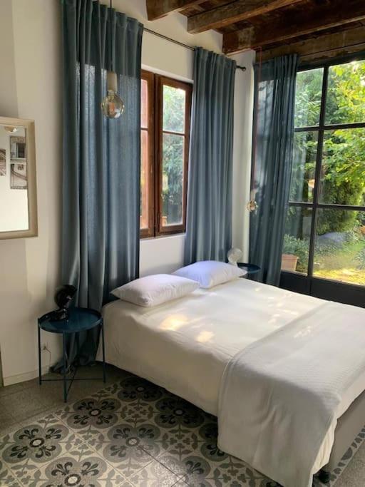 'Le Petit Clos Suites'- Charming Getaway on Leman Lake