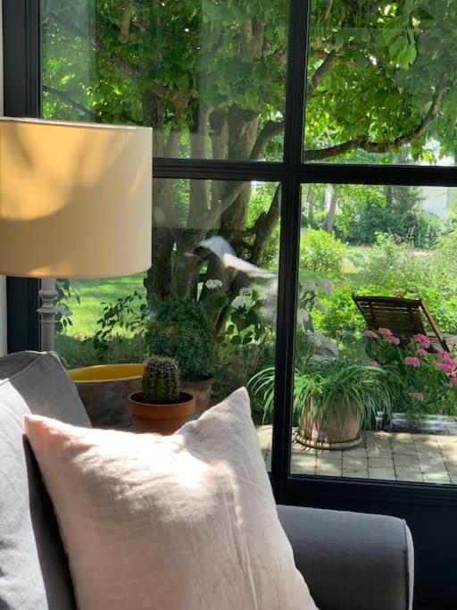 'Le Petit Clos Suites'- Charming Getaway on Leman Lake