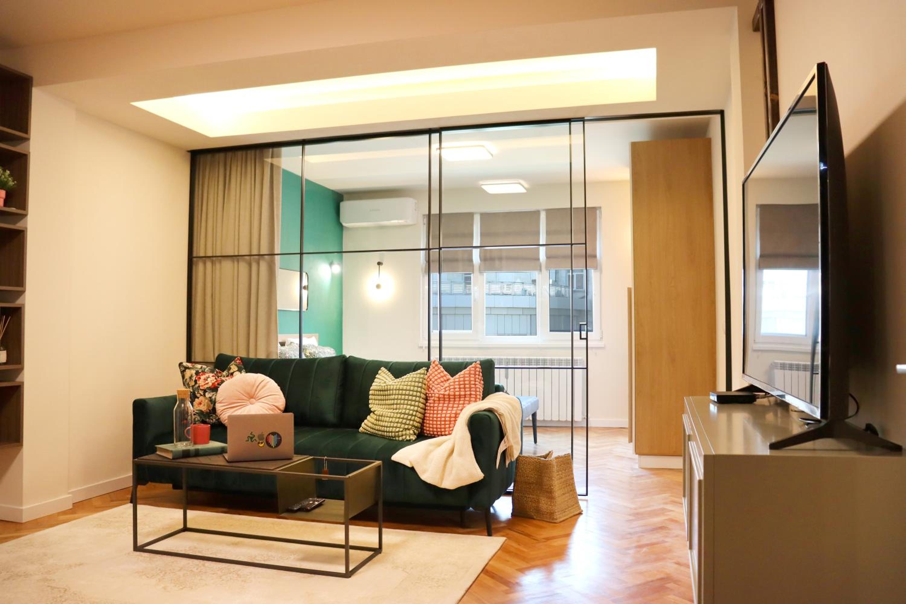 Stylish and Quiet Apt with Balcony