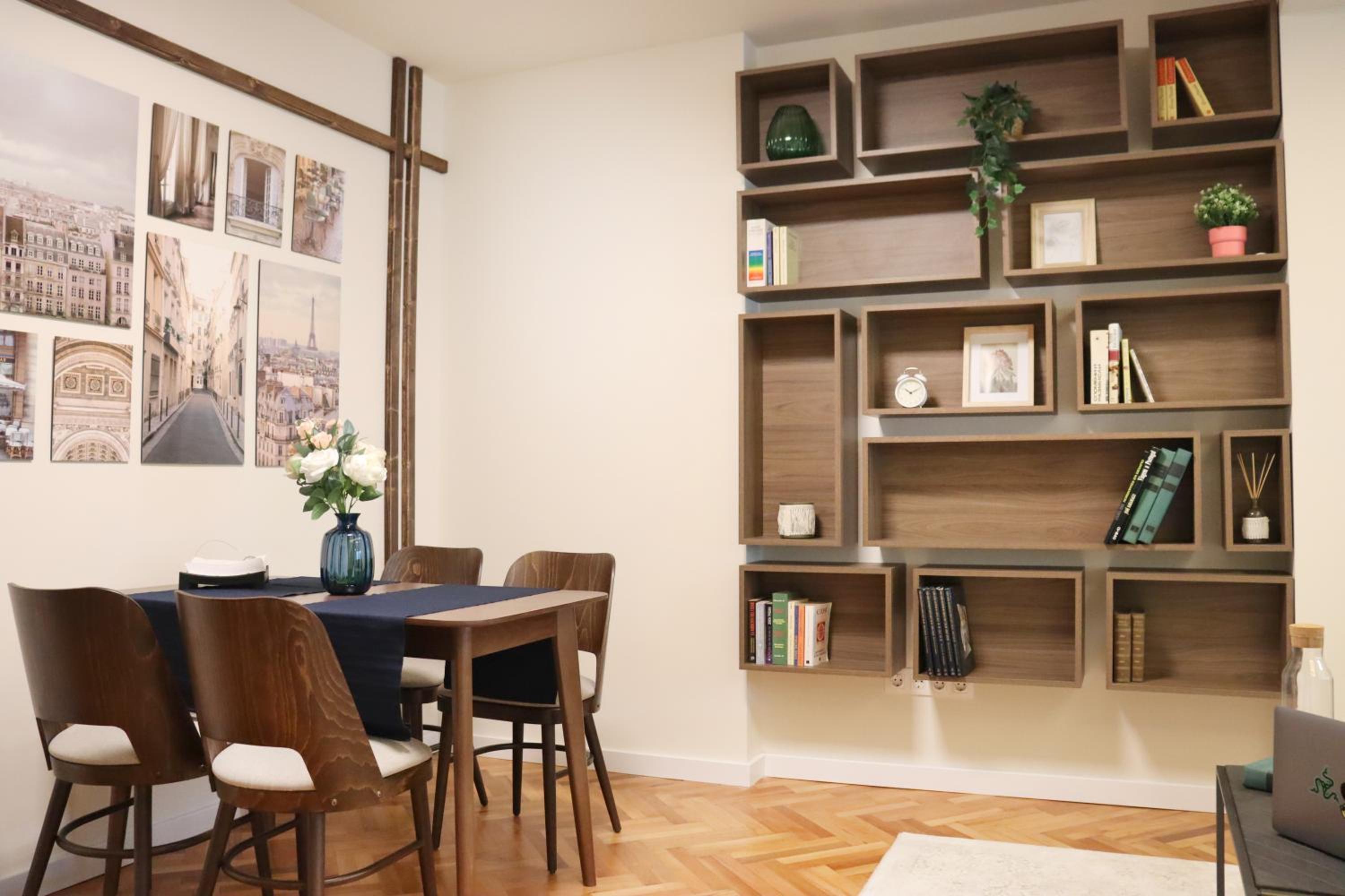 Stylish and Quiet Apt with Balcony
