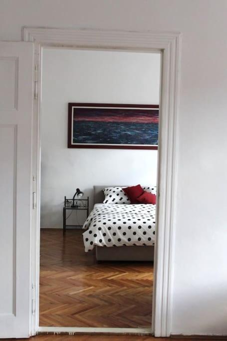 Monarch Apartment
