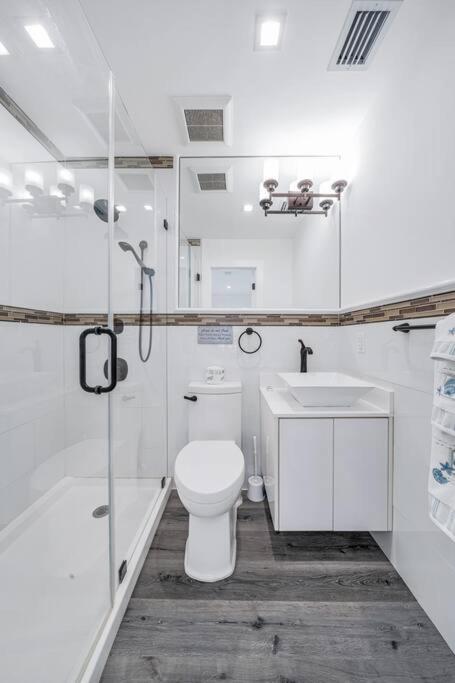 3 2 Family friendly Brand New Home w Pool