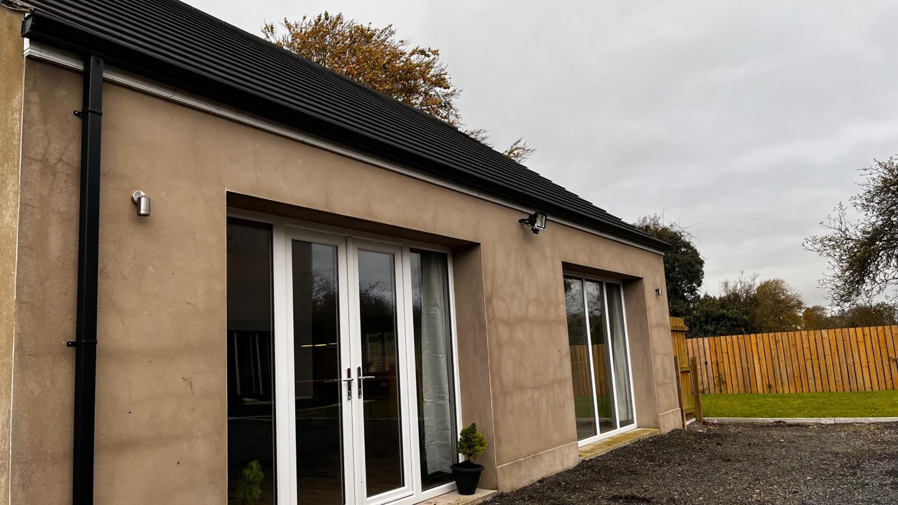 Lisnevenagh Cottage