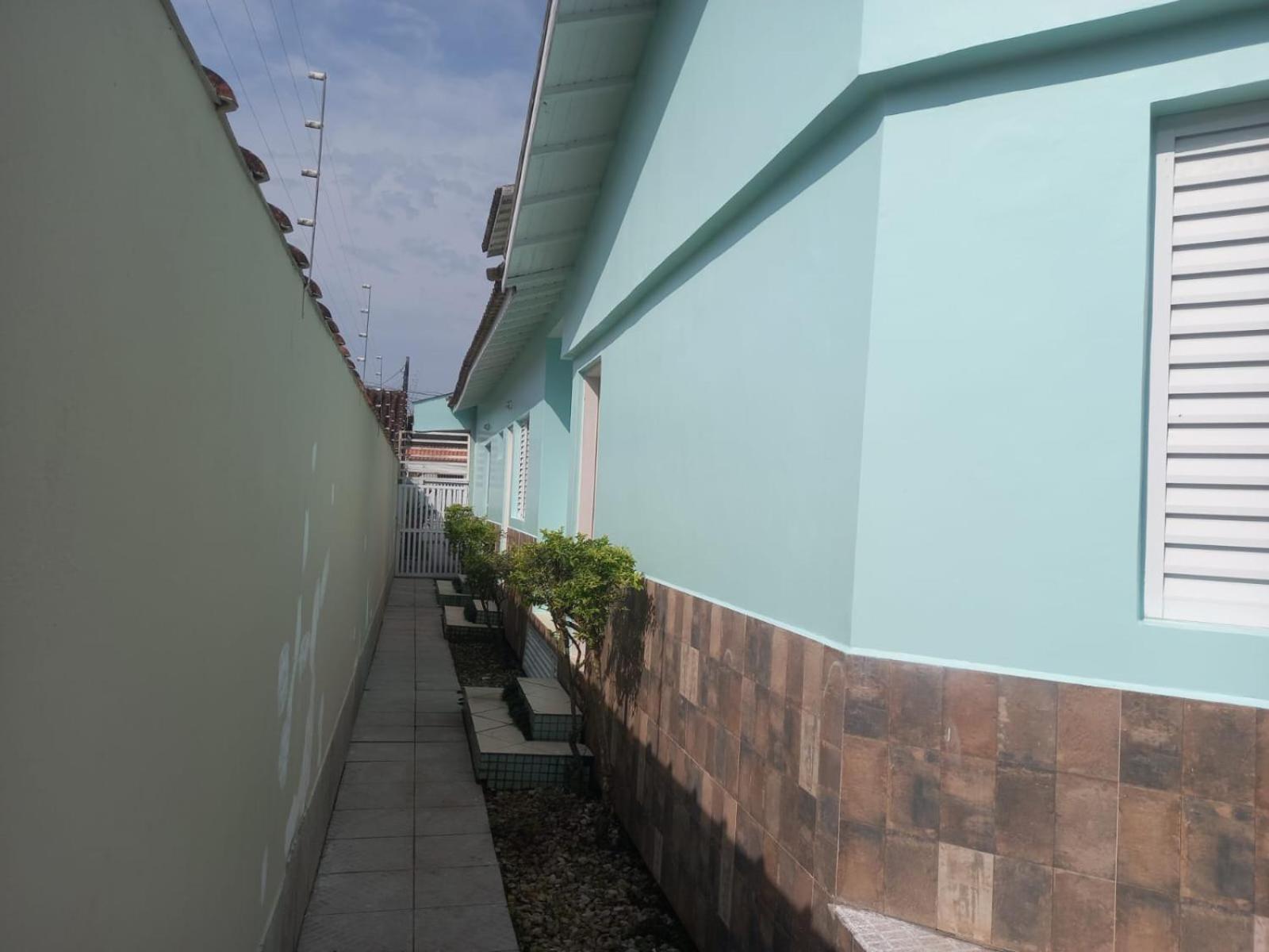 SOBRADO-BERTIOGA-Uso exclusivo para grupos de até 12 pessoas em 1 até 4 suítes