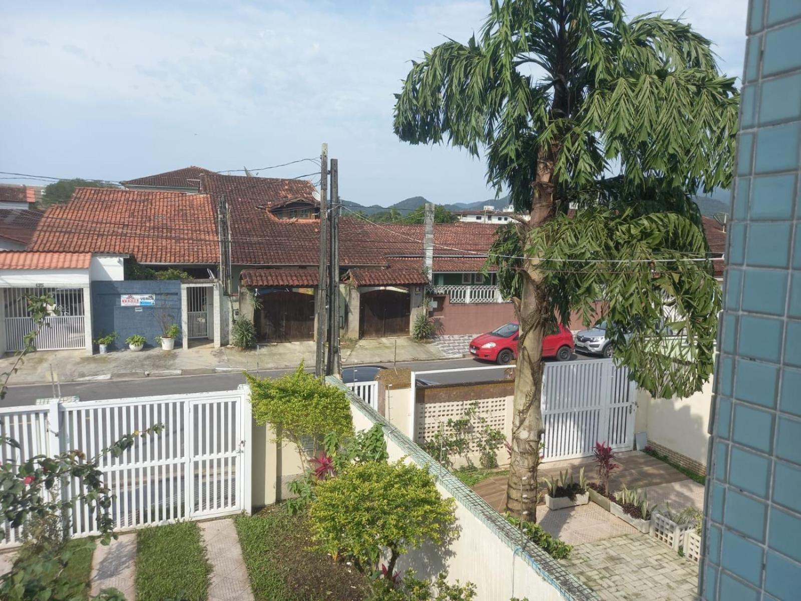 SOBRADO-BERTIOGA-Uso exclusivo para grupos de até 12 pessoas em 1 até 4 suítes