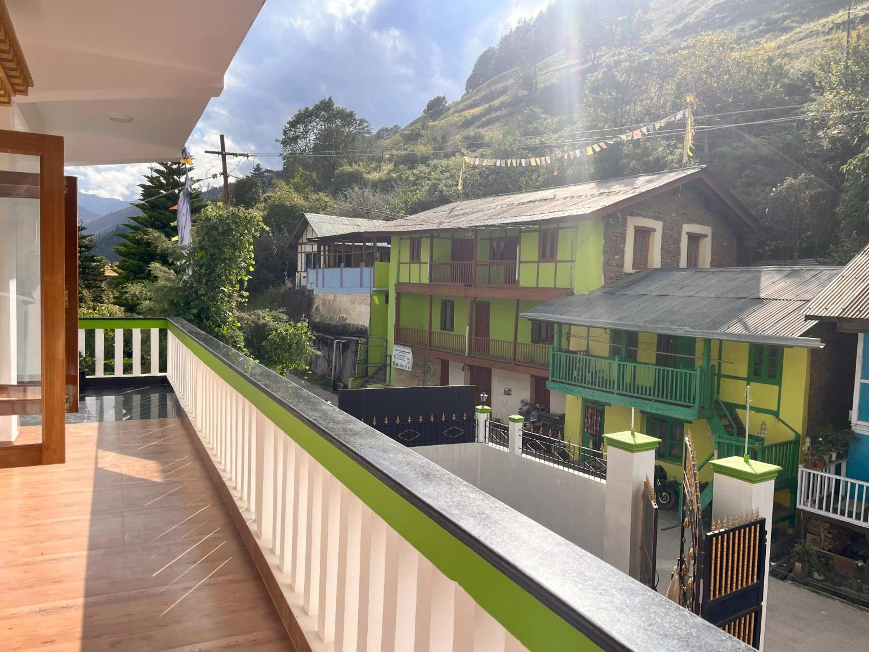 Sangti Velley view 4