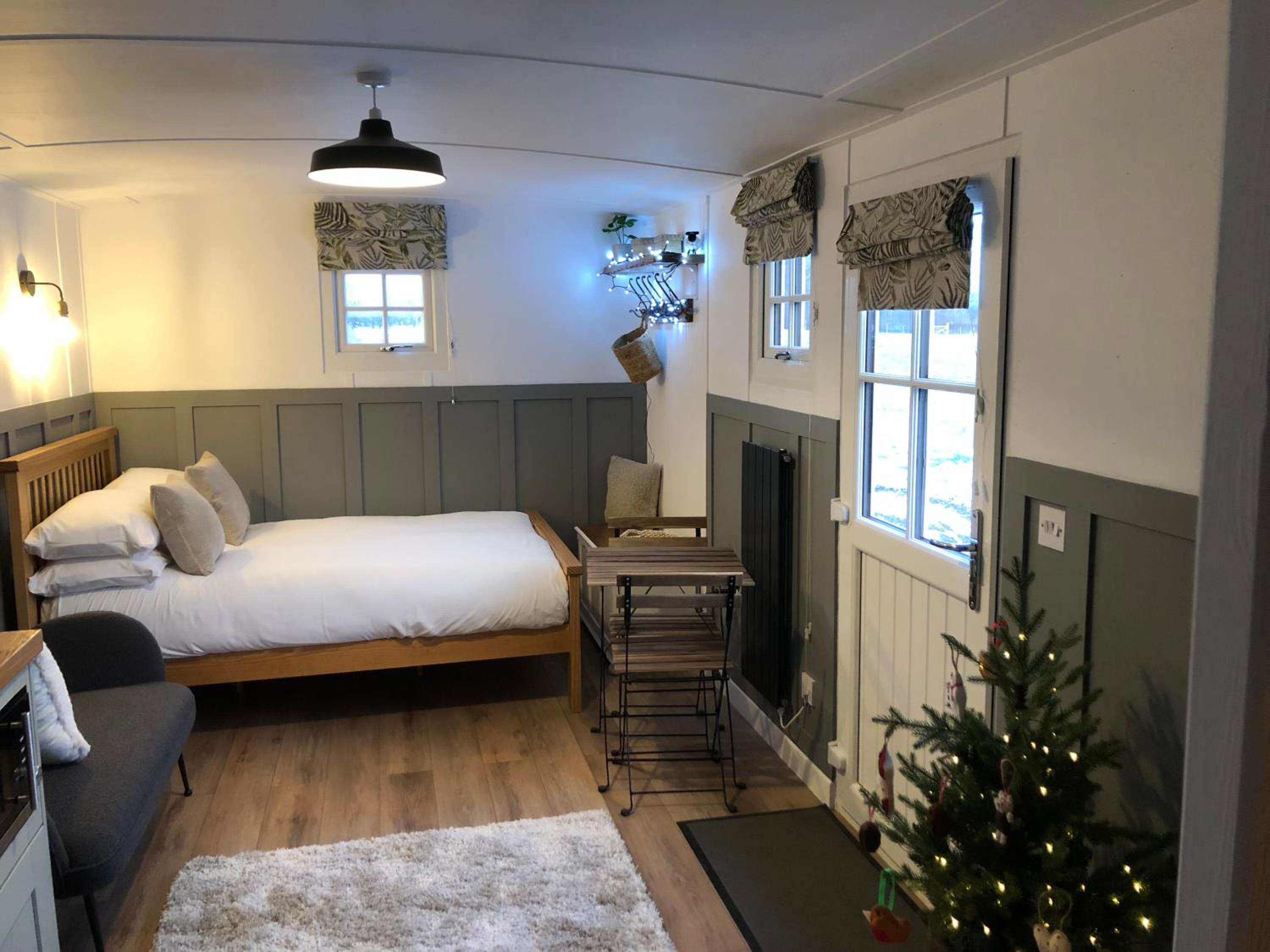 Clay Bank Huts, Roseberry Shepherds Hut