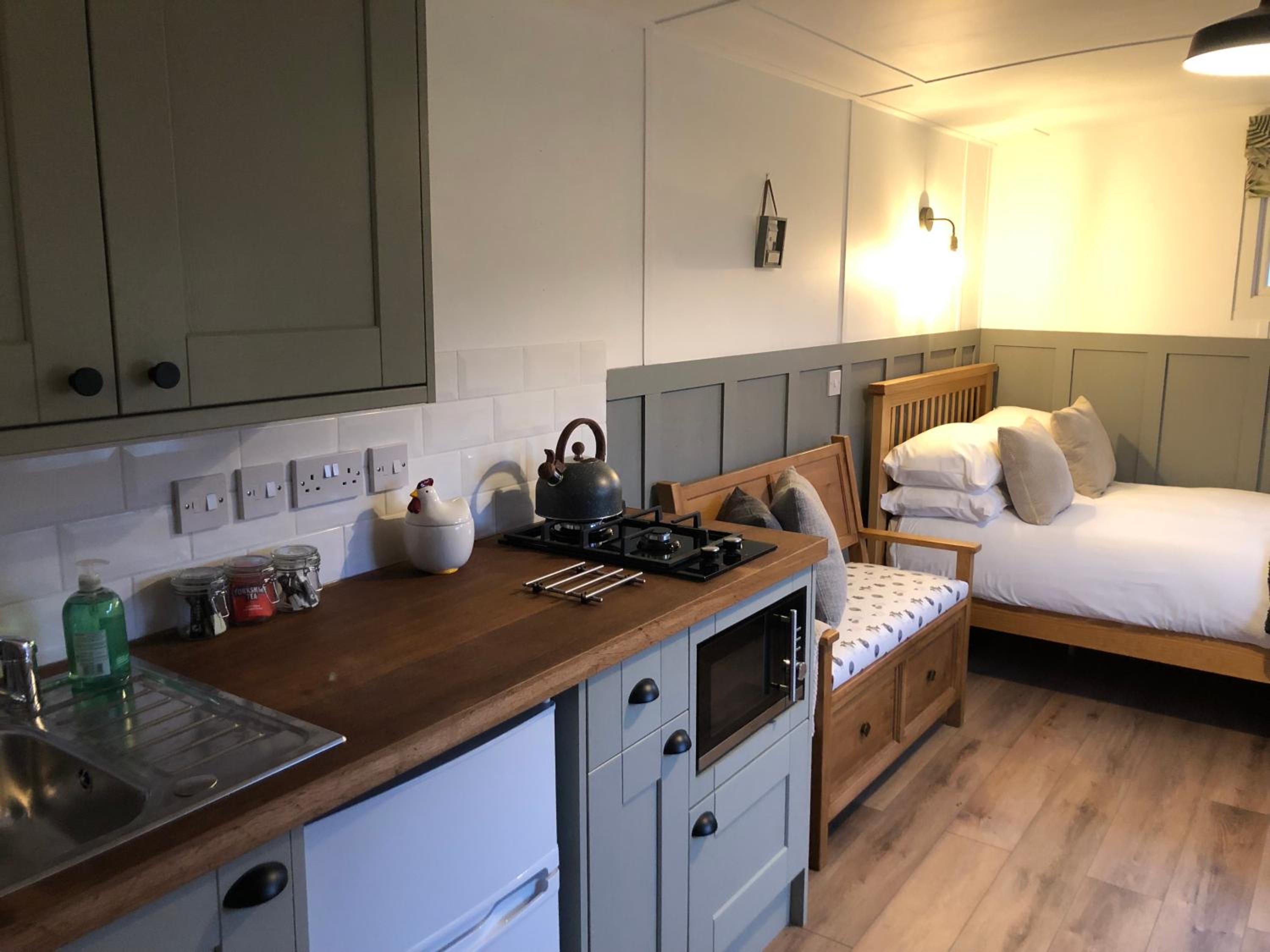 Clay Bank Huts, Roseberry Shepherds Hut