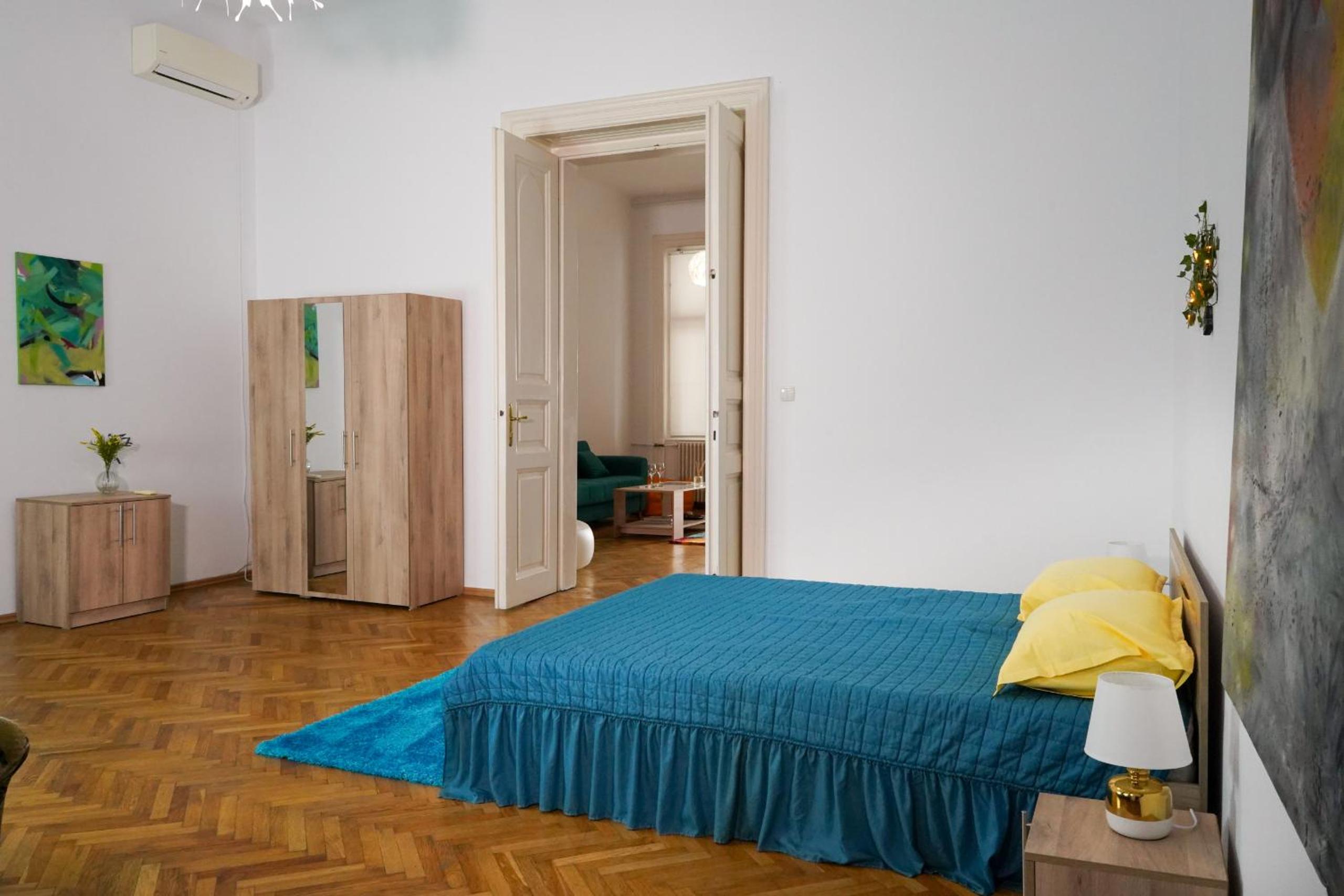 Apartment in Marschall Palace