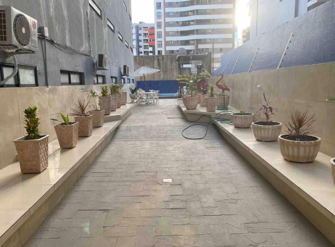 Praia Ponta Verde com garagem, Wi-fi, piscina, lavadora roupas - Apto 202