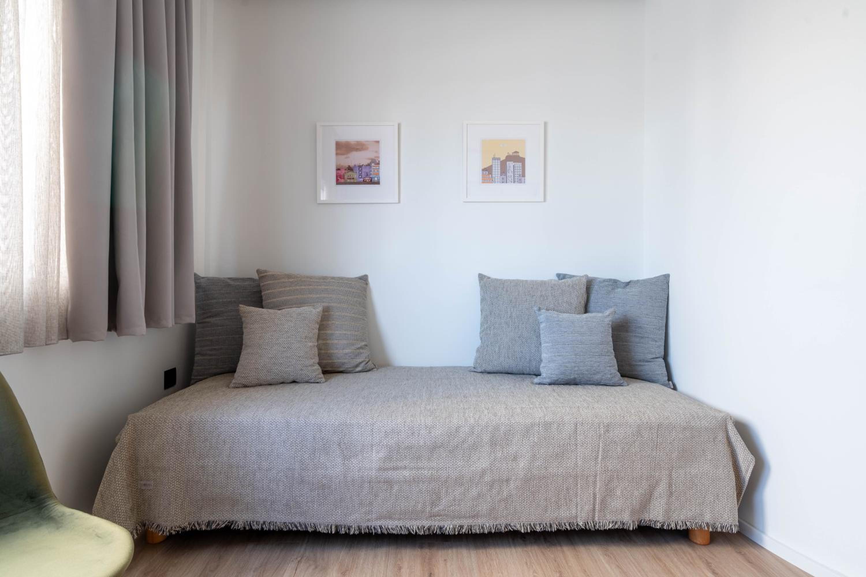 ERMOU 40 SUITES