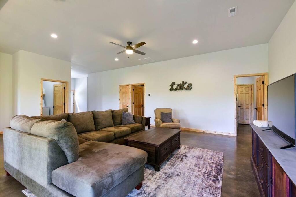 Table Rock Lakefront on 2 Acres with firepit view 4