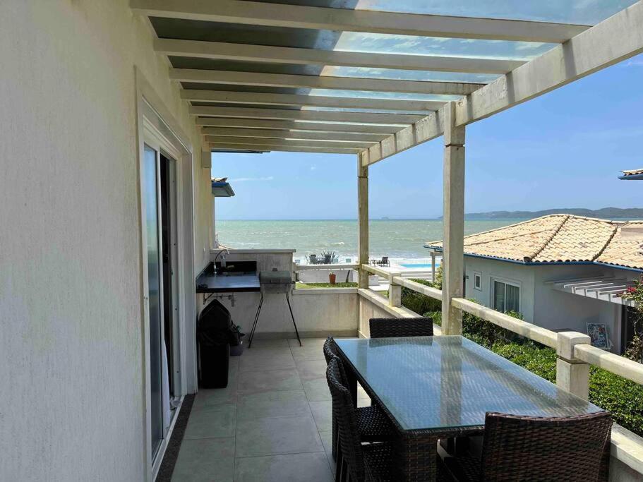 Top beach house Manguinhos