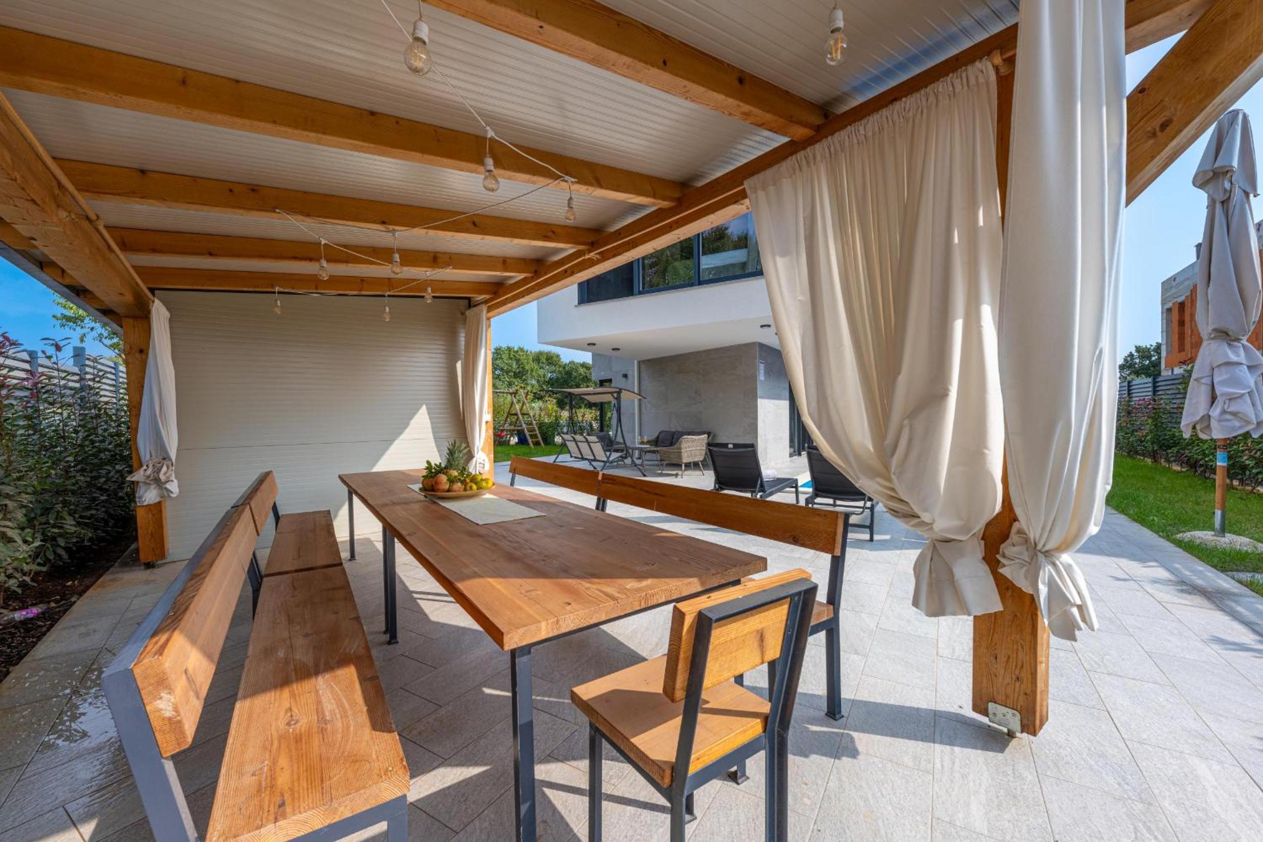 Villa Tiki