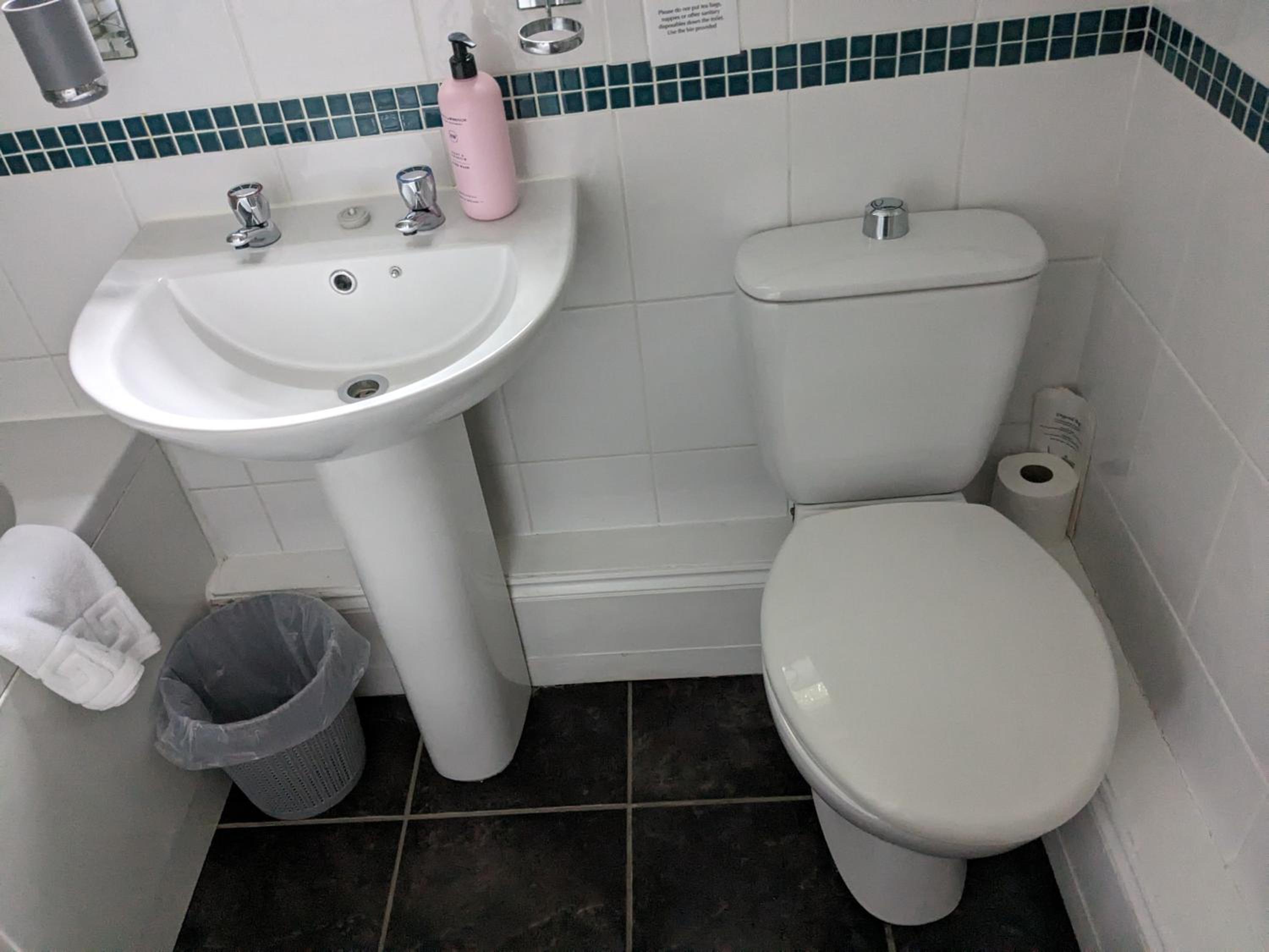 Photo 8
