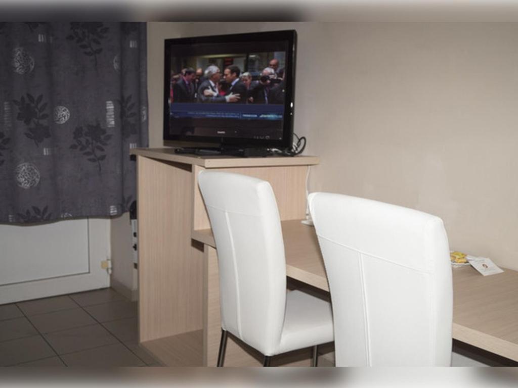 Room in Studio - Condo Gardens Leuven - Budget Studio Single