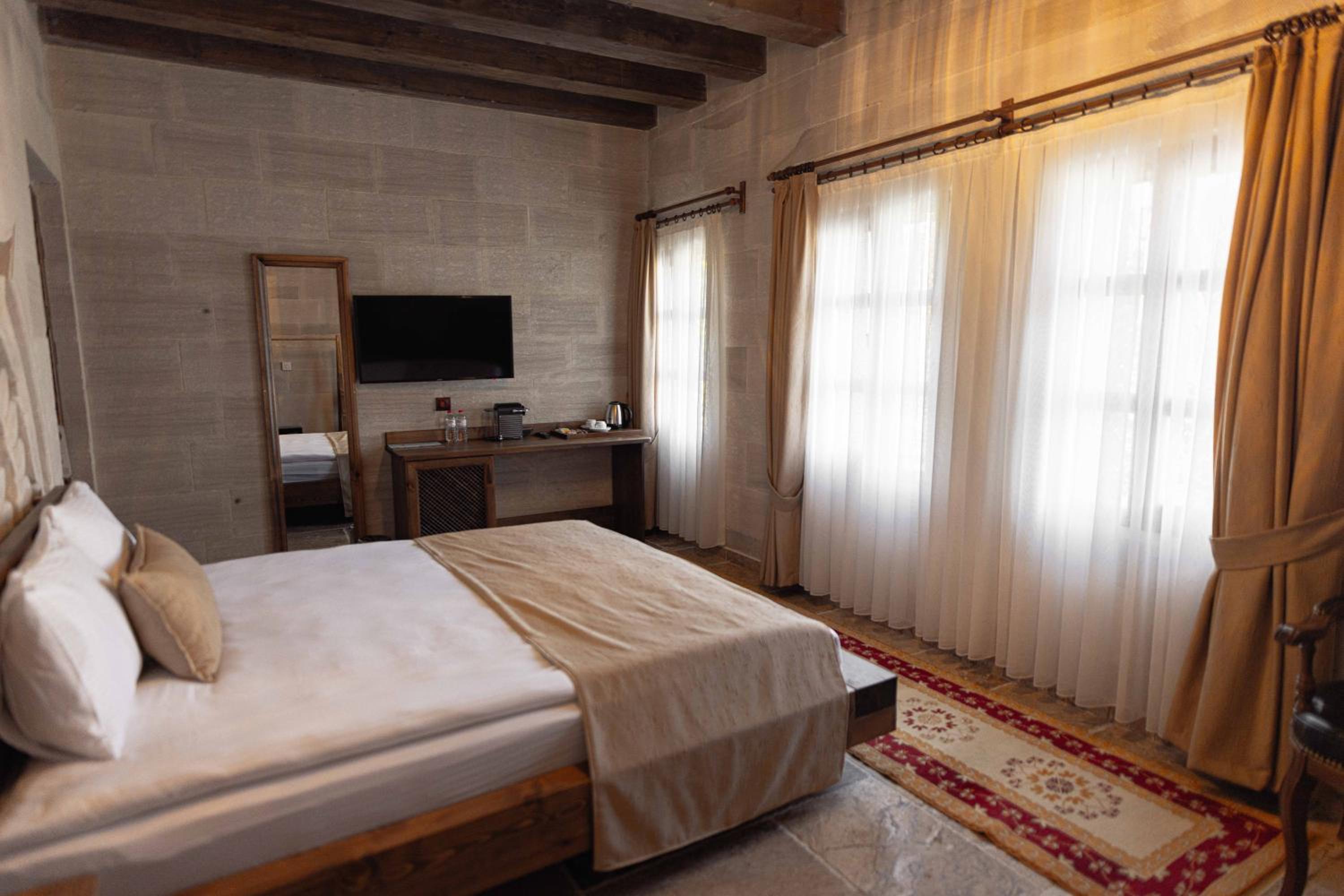 Noah's Ark Cave Hotel - Image 33